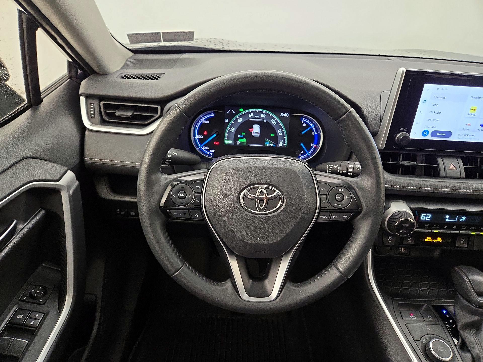 Thumbnail: 2024 Toyota RAV4 - 10