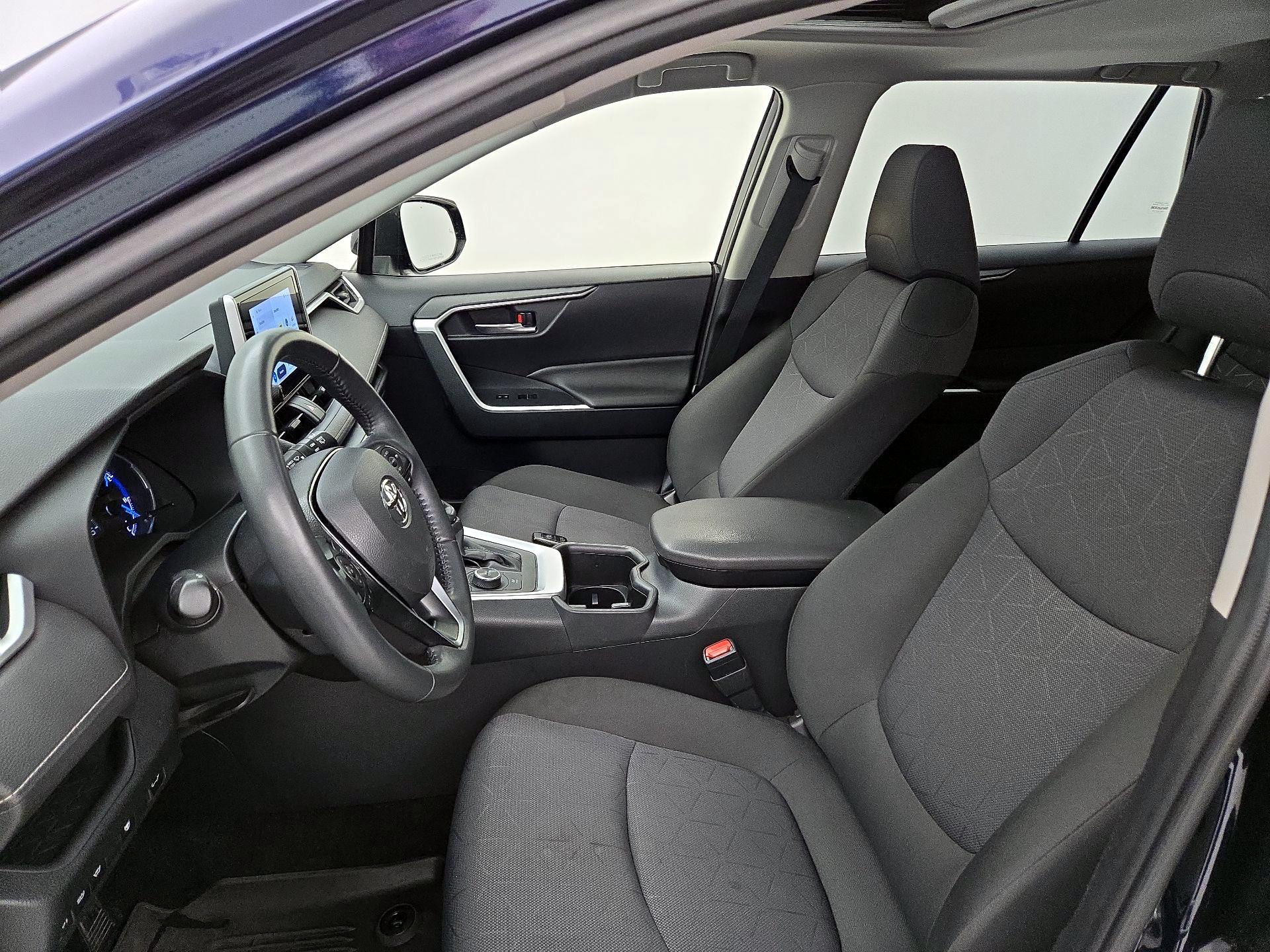 Thumbnail: 2024 Toyota RAV4 - 11