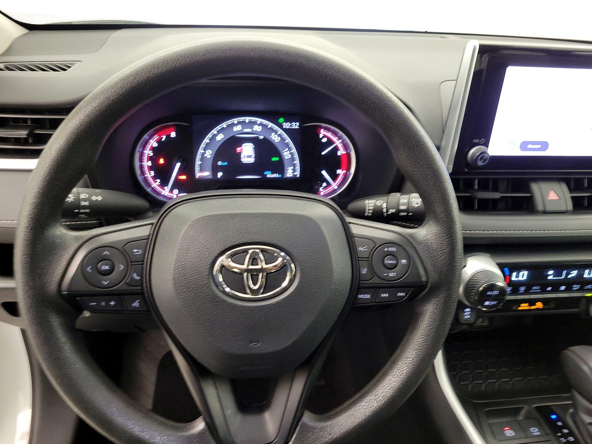 Thumbnail: 2023 Toyota RAV4 - 10