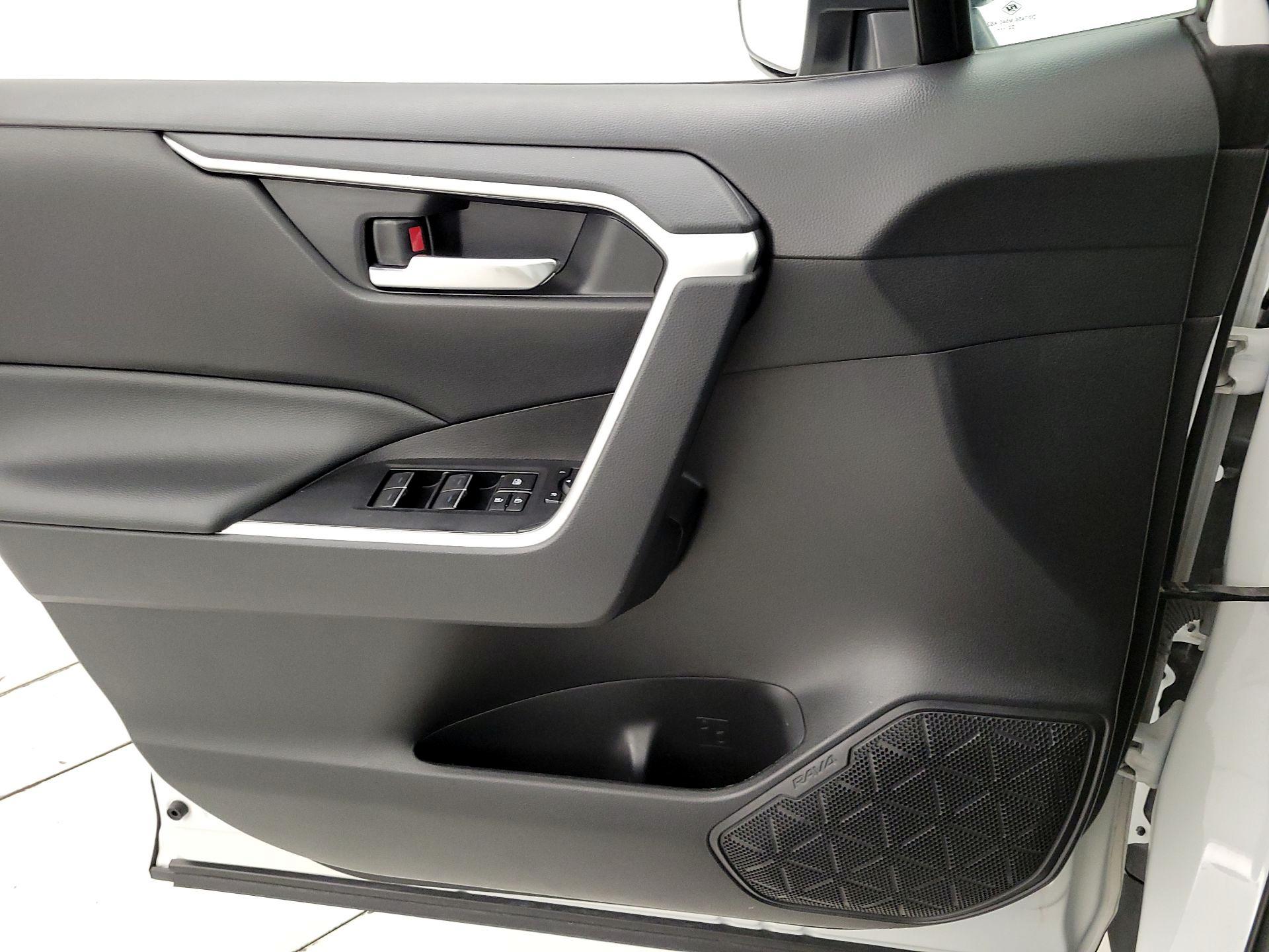 Thumbnail: 2023 Toyota RAV4 - 12
