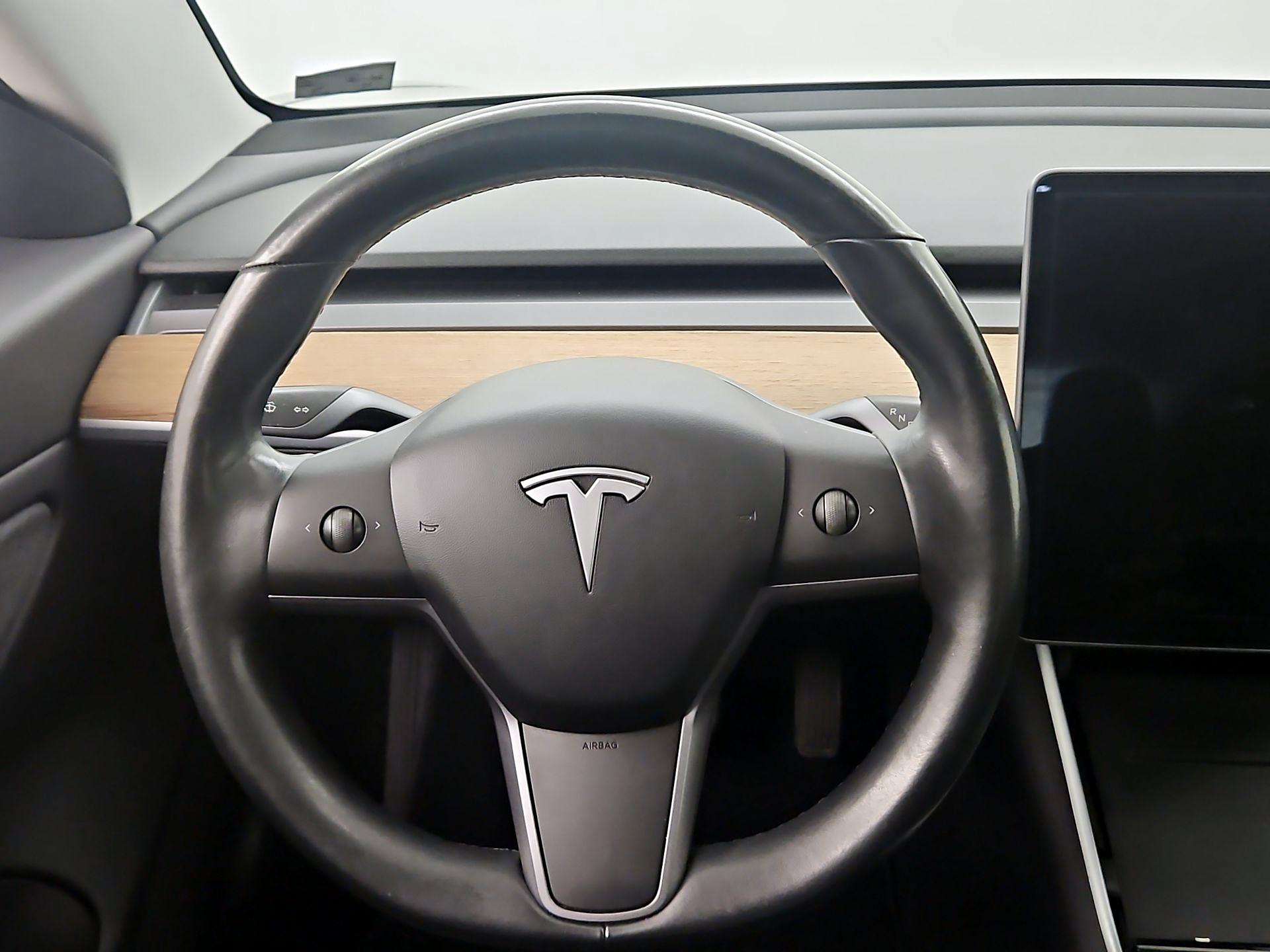 Thumbnail: 2019 Tesla Model 3 - 10