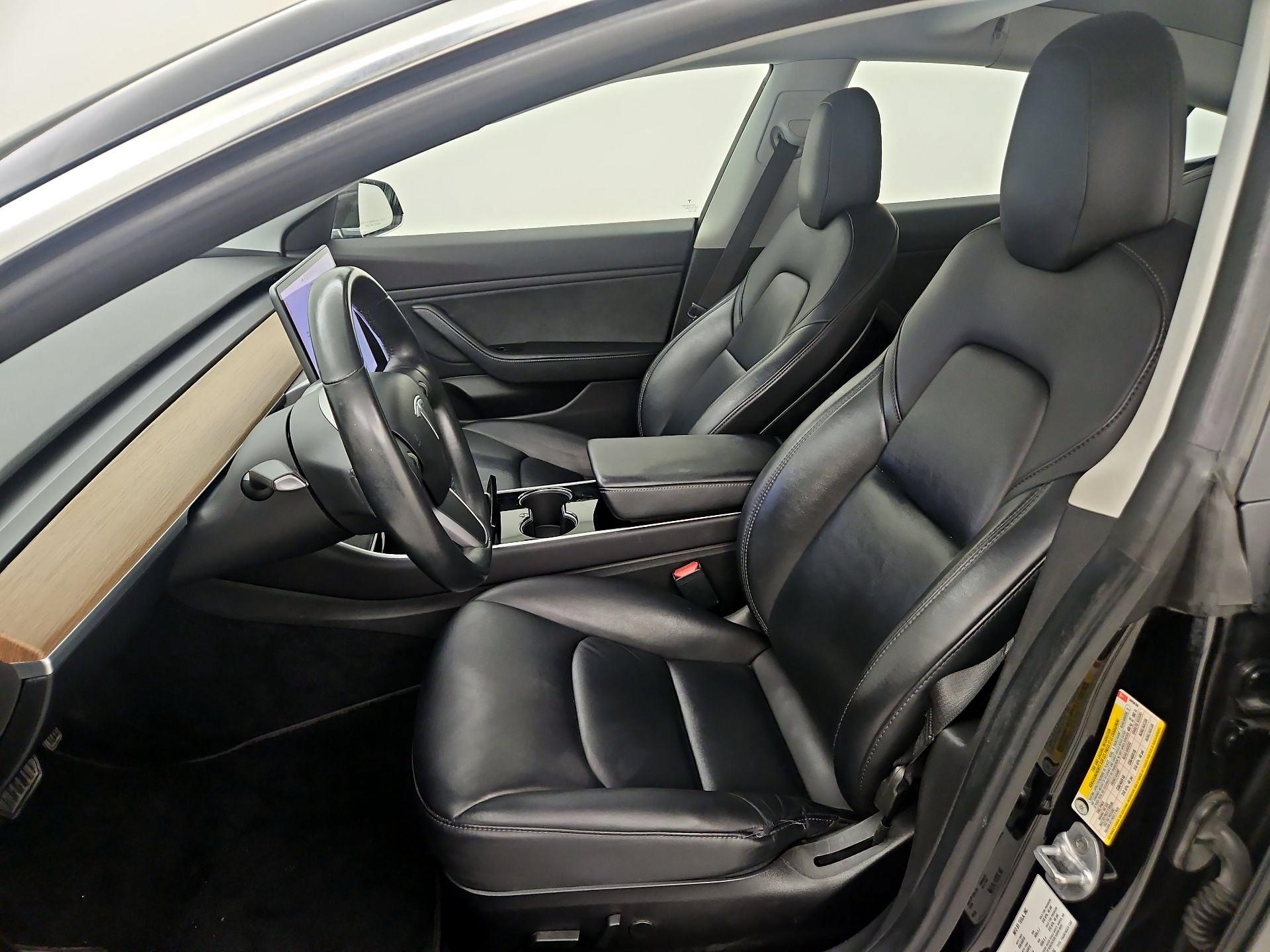 Thumbnail: 2019 Tesla Model 3 - 11