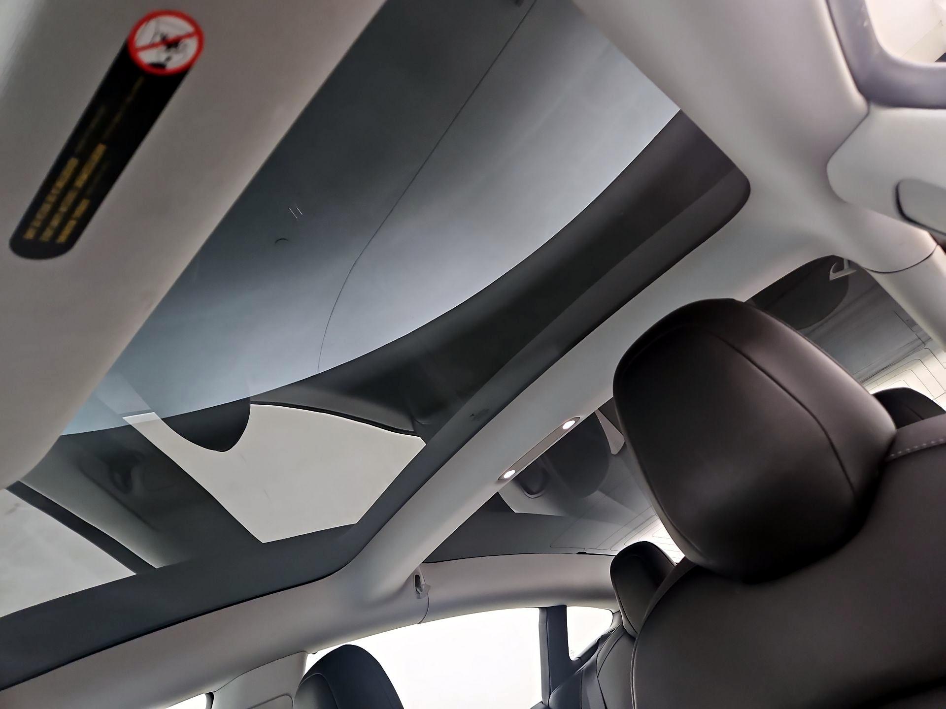 Thumbnail: 2019 Tesla Model 3 - 20