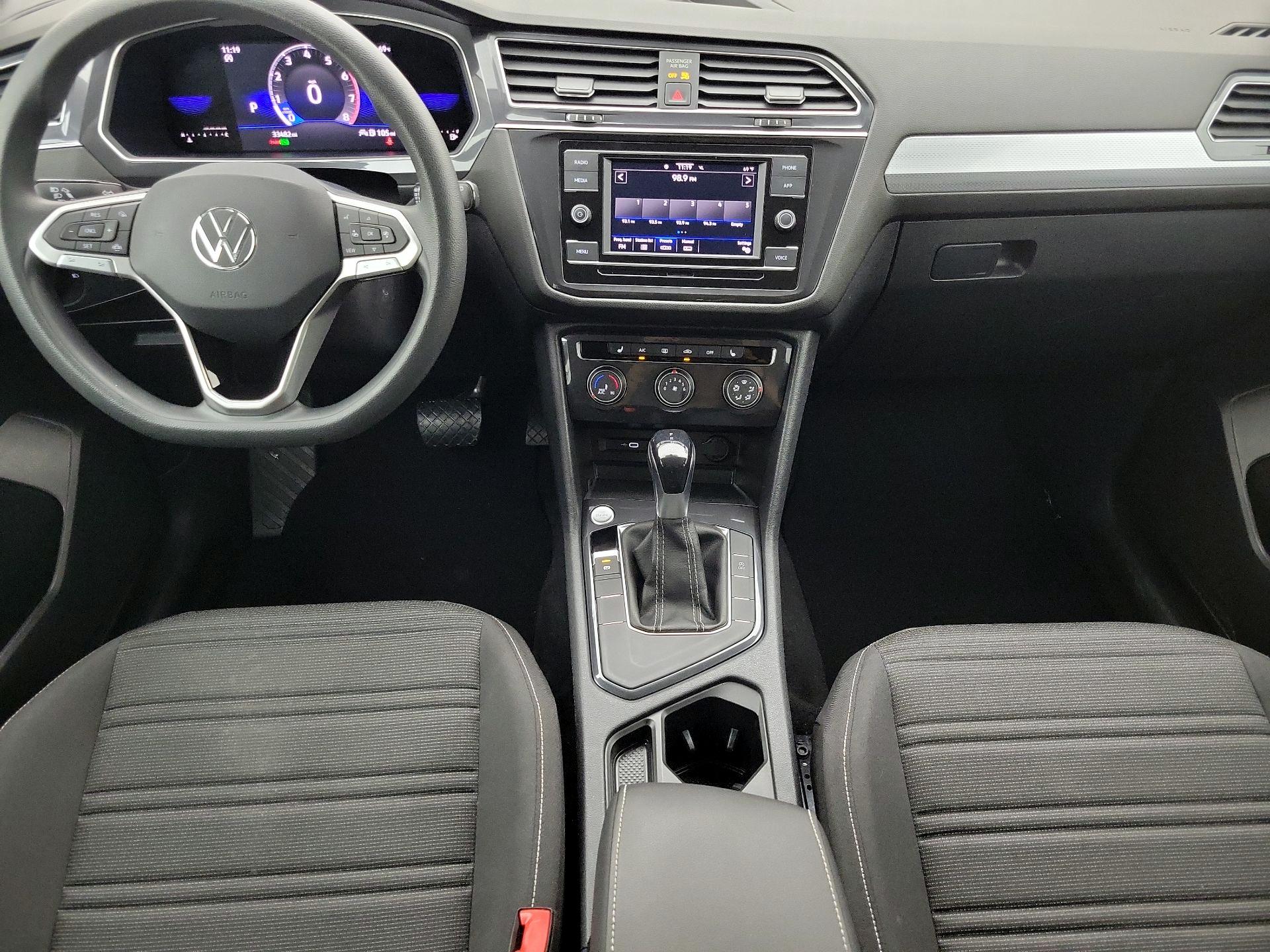 Thumbnail: 2023 Volkswagen Tiguan - 9