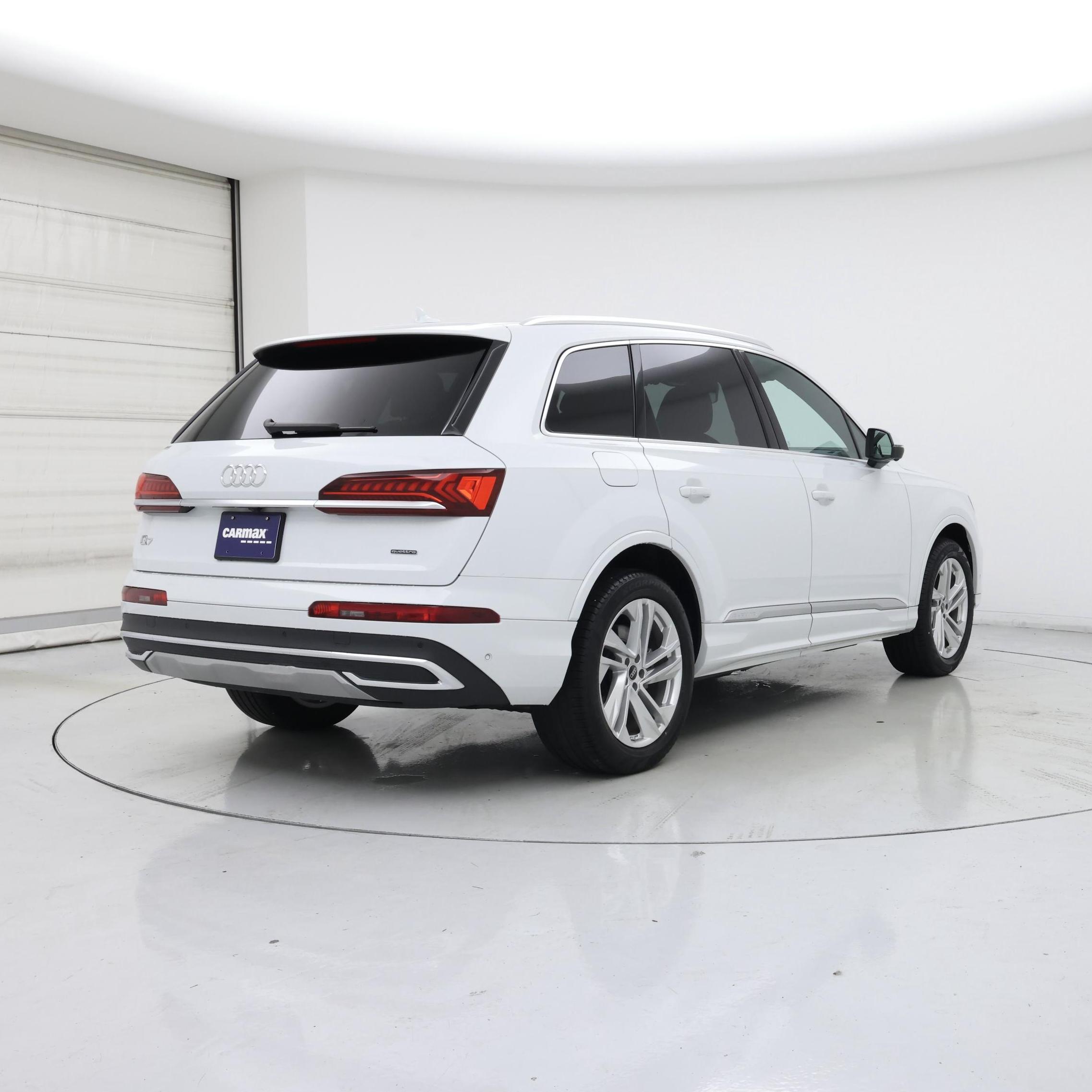 Thumbnail: 2023 Audi Q7 - 8