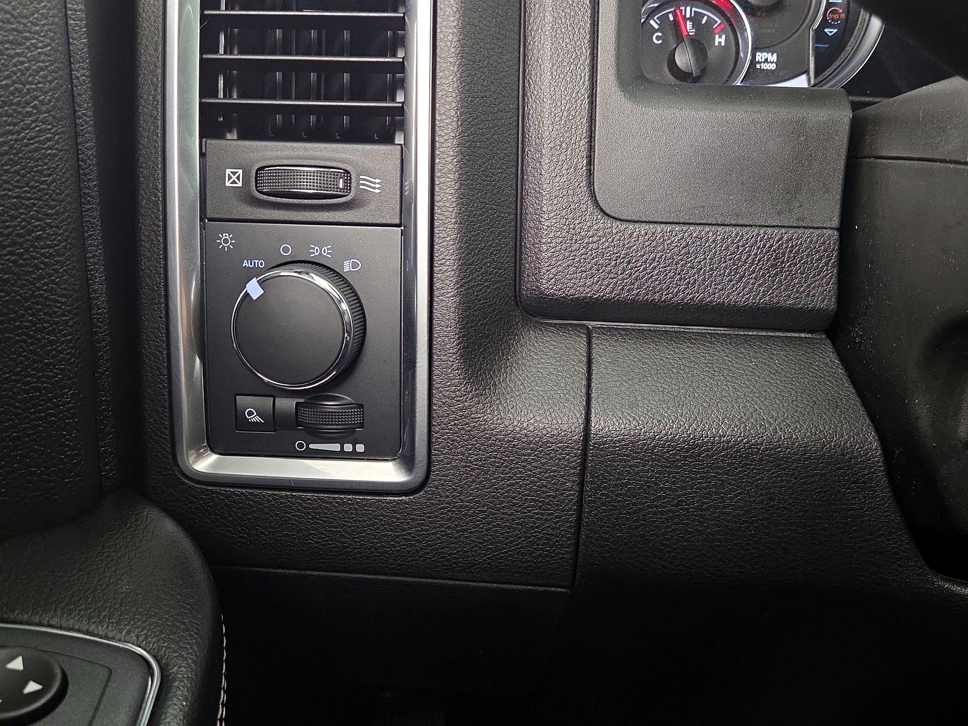 Thumbnail: 2022 RAM 1500 Classic - 13
