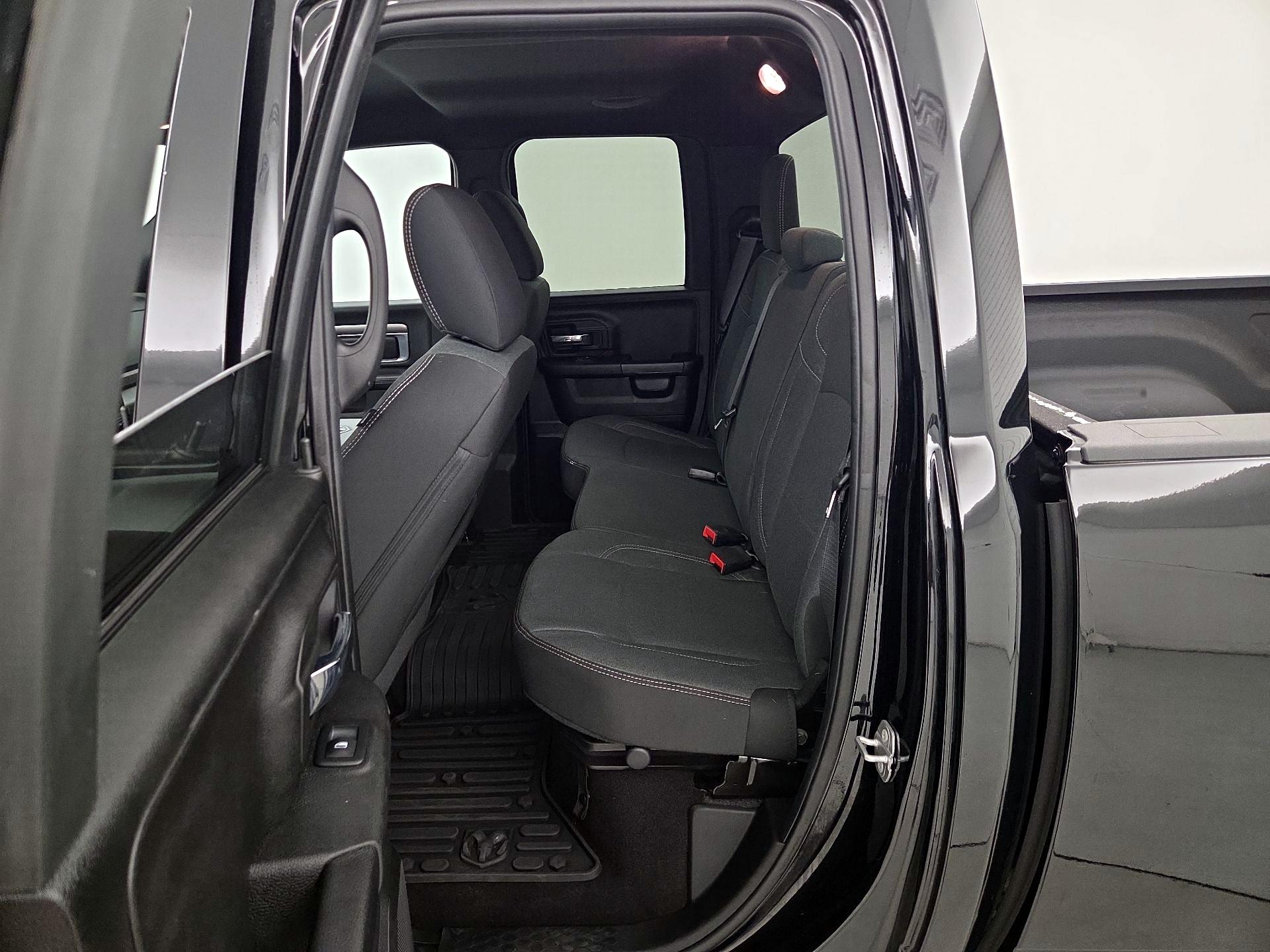 Thumbnail: 2022 RAM 1500 Classic - 19