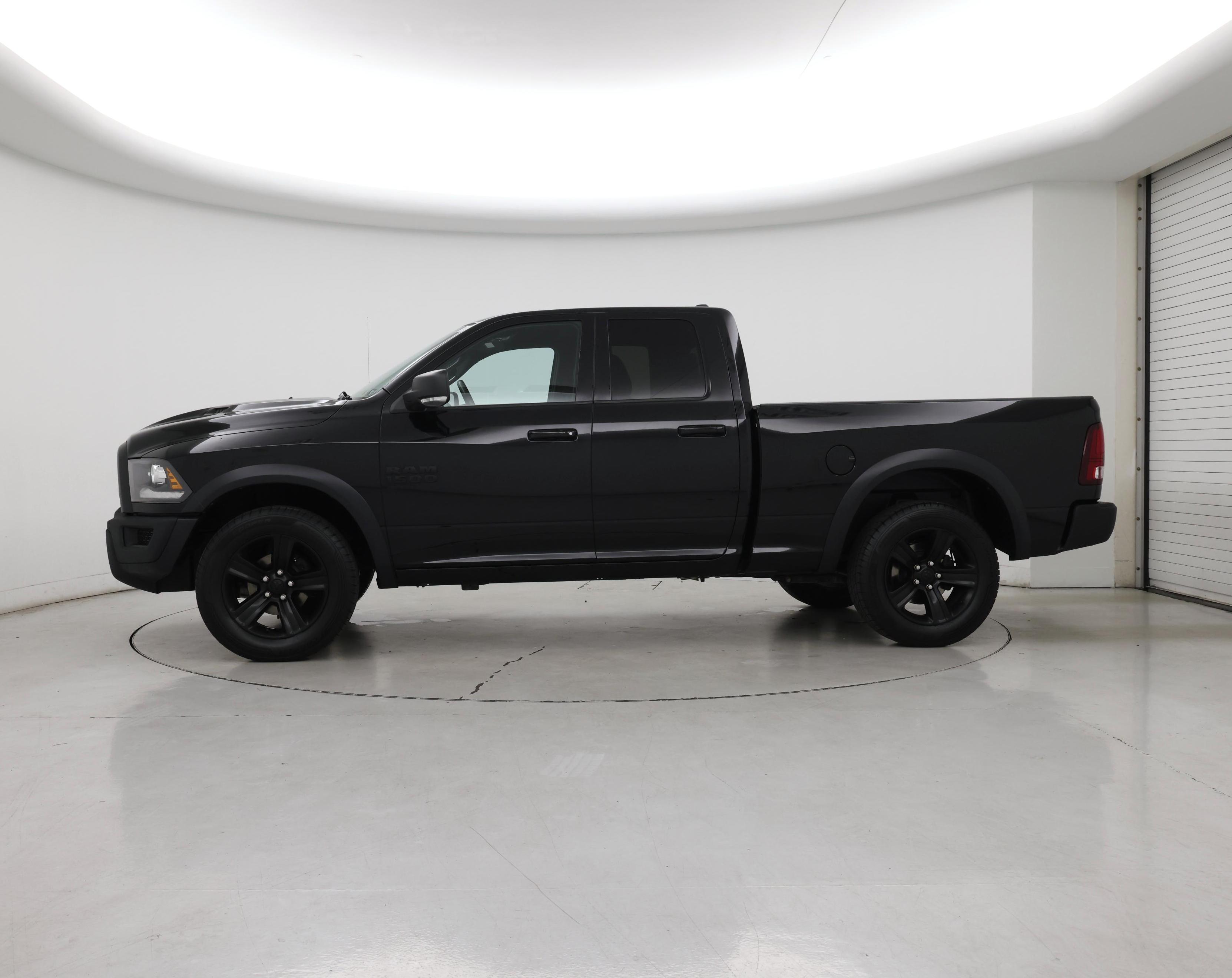 Thumbnail: 2022 RAM 1500 Classic - 3