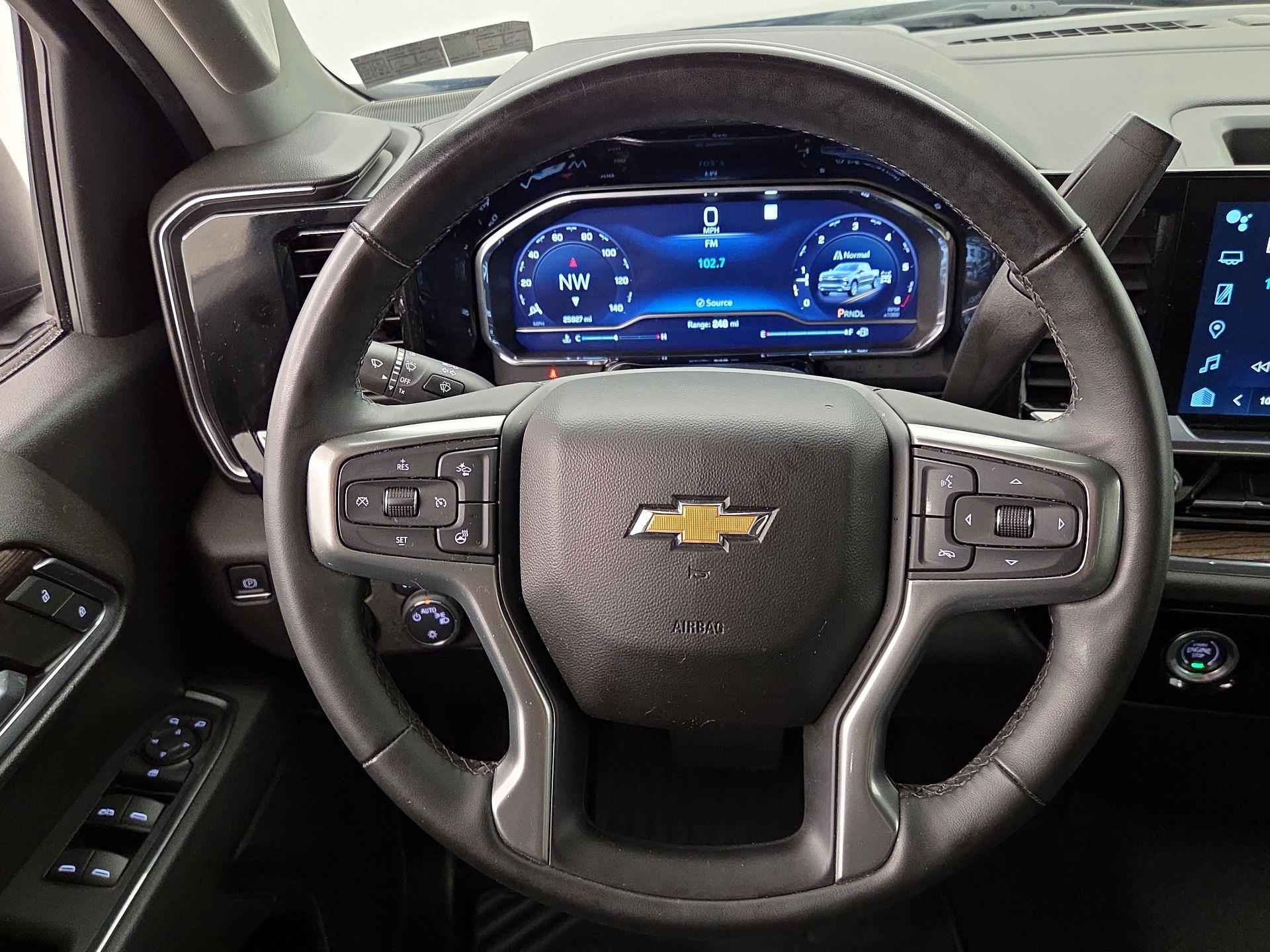 Thumbnail: 2023 Chevrolet Silverado 1500 - 10