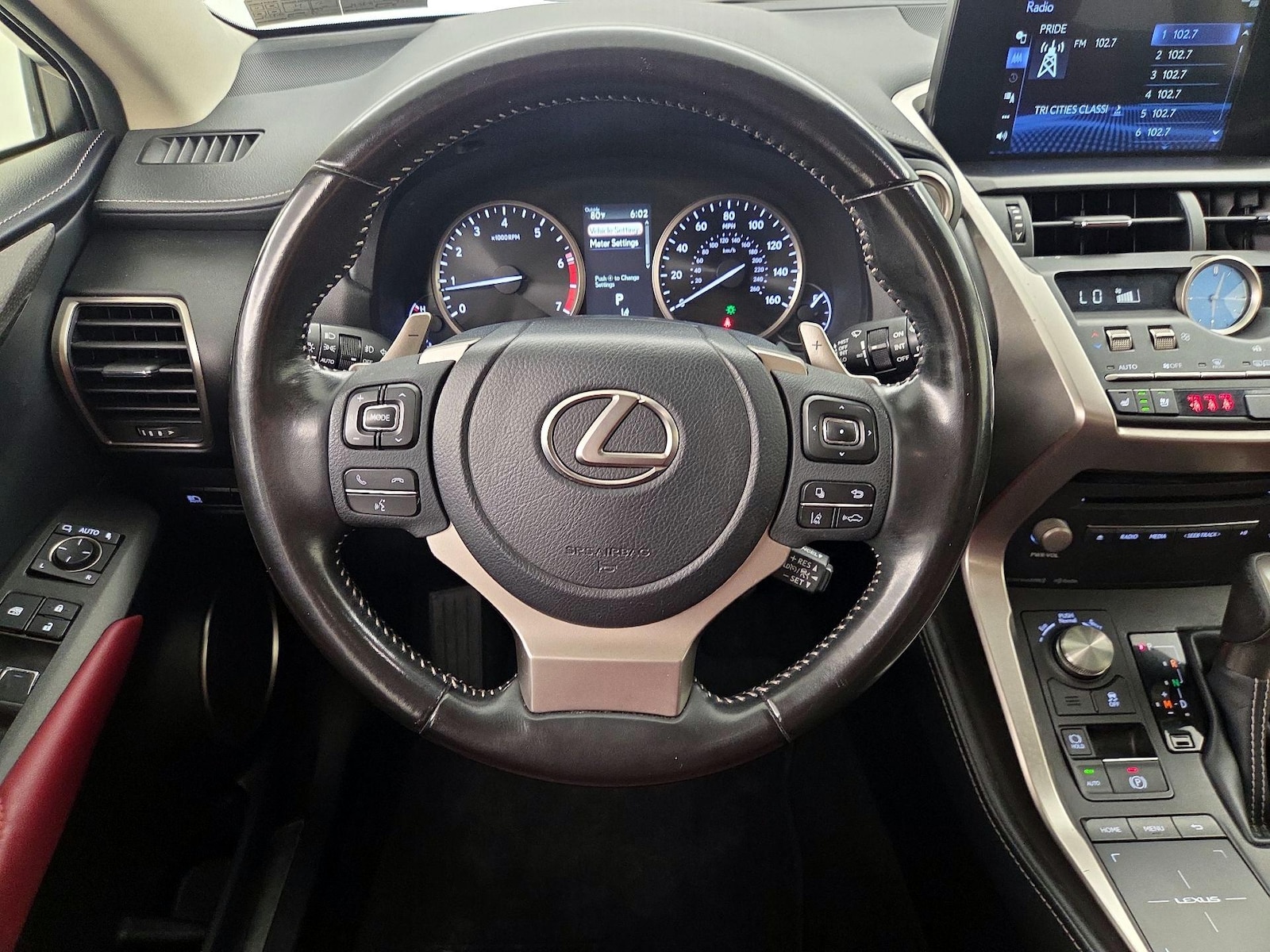 2021 Lexus NX 300 - Photo 11