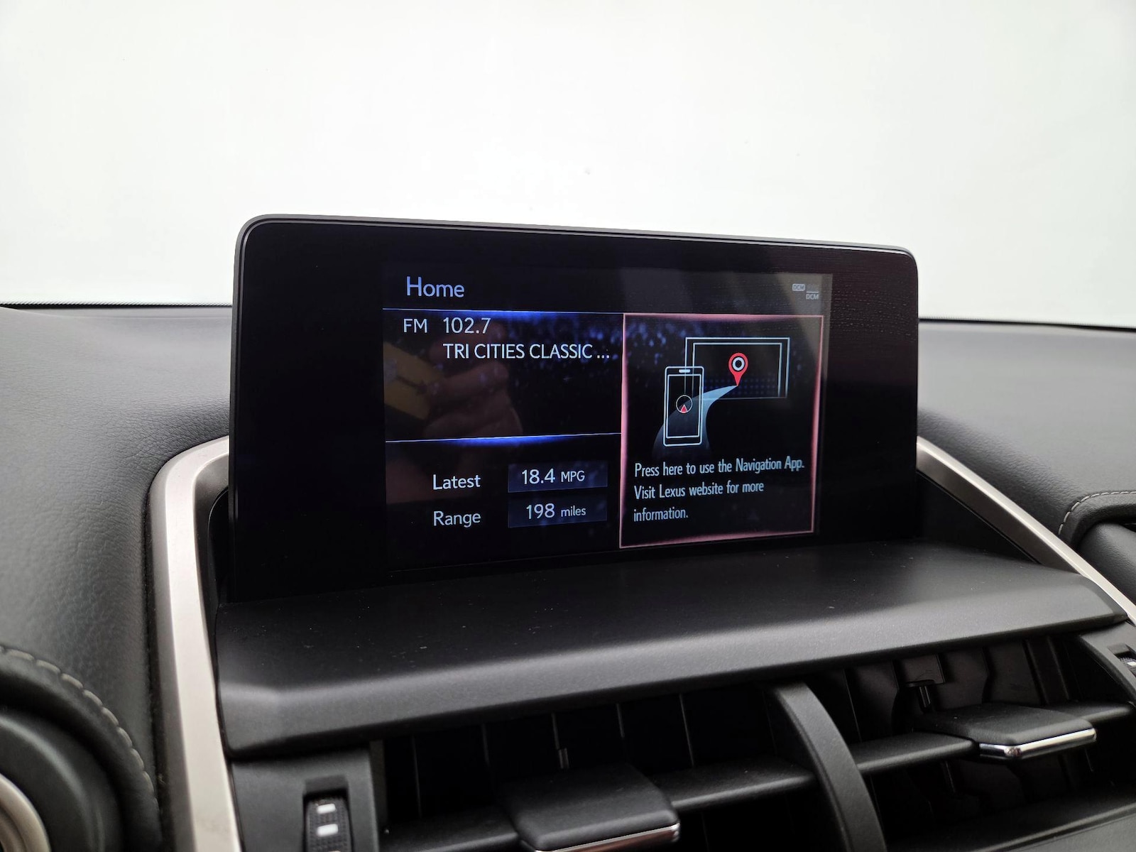 2021 Lexus NX 300 - Photo 16