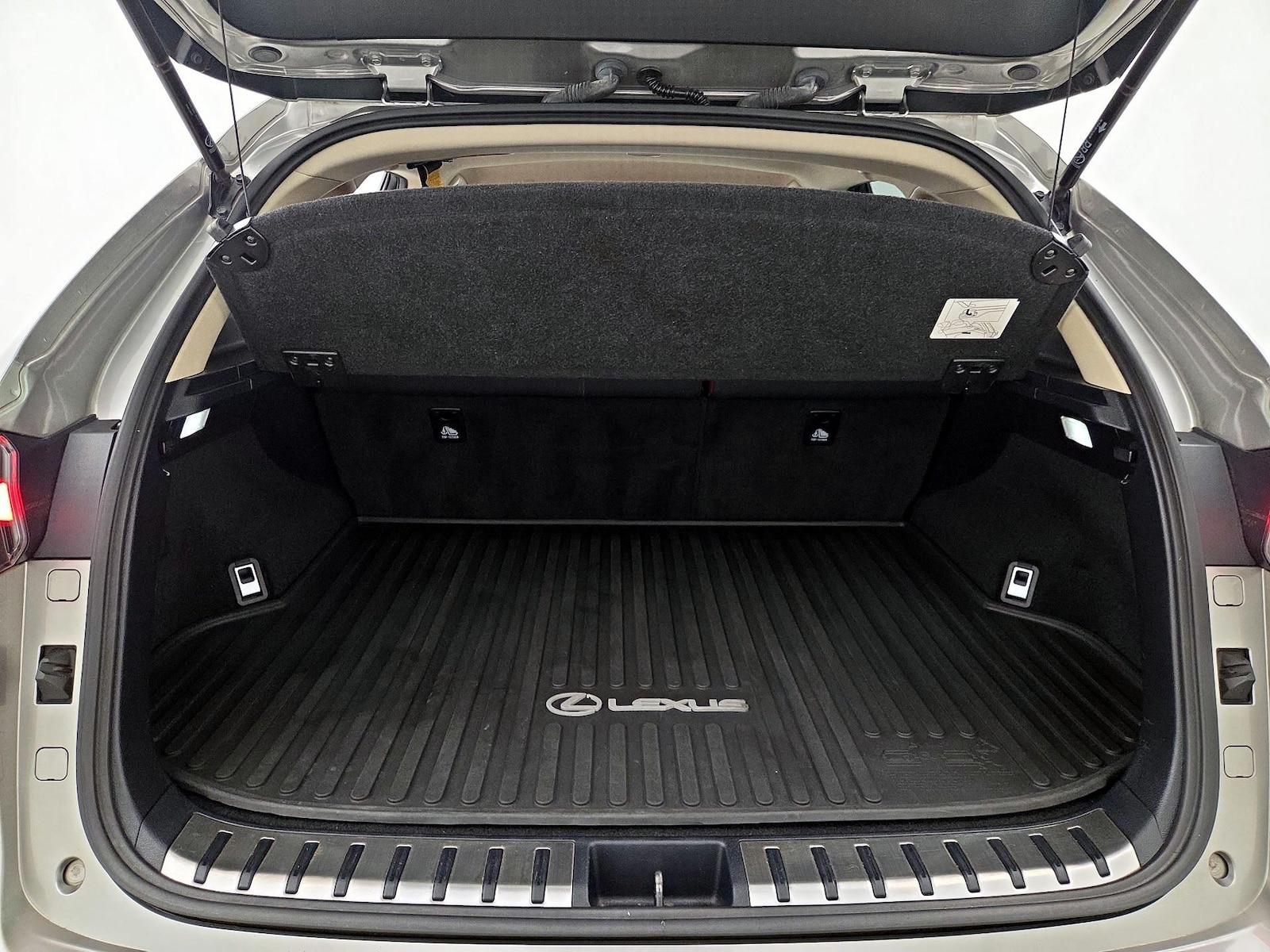 2021 Lexus NX 300 - Photo 20