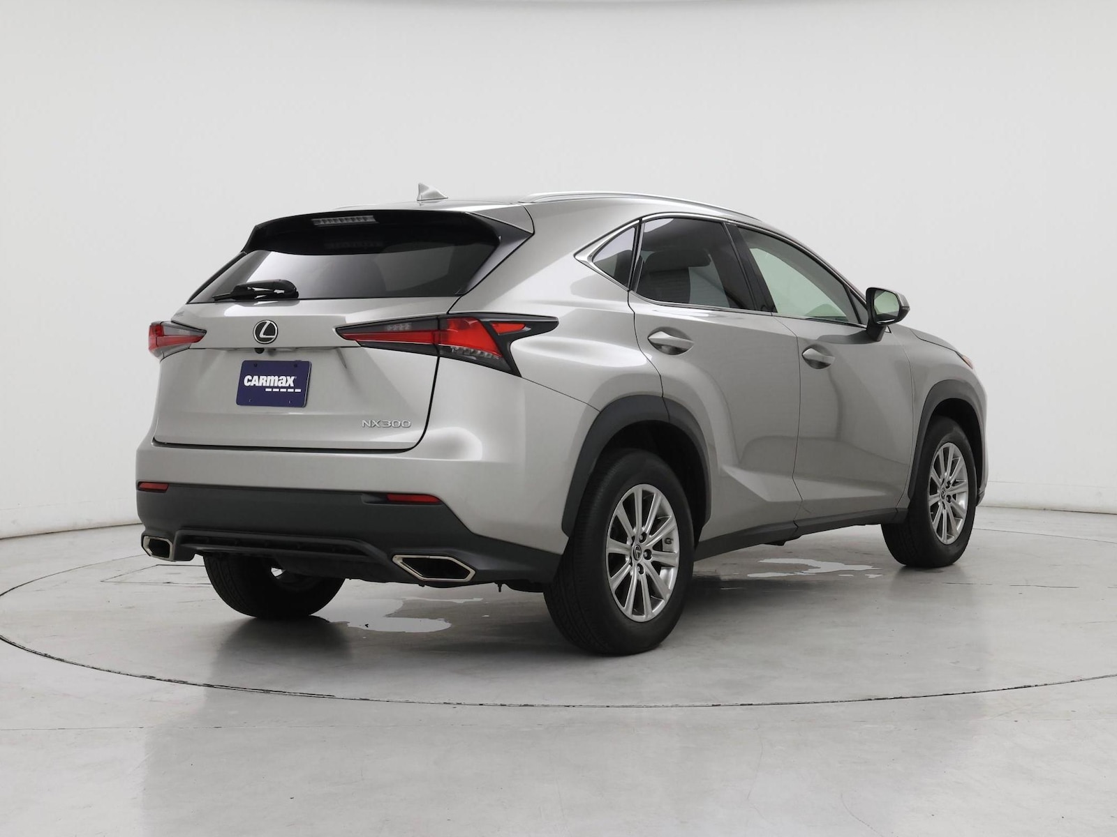 2021 Lexus NX 300 - Photo 9