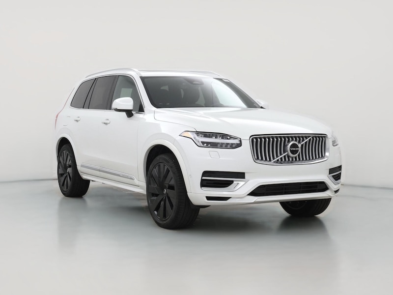 2023 Volvo XC90 Recharge T8 Plus Dark Theme