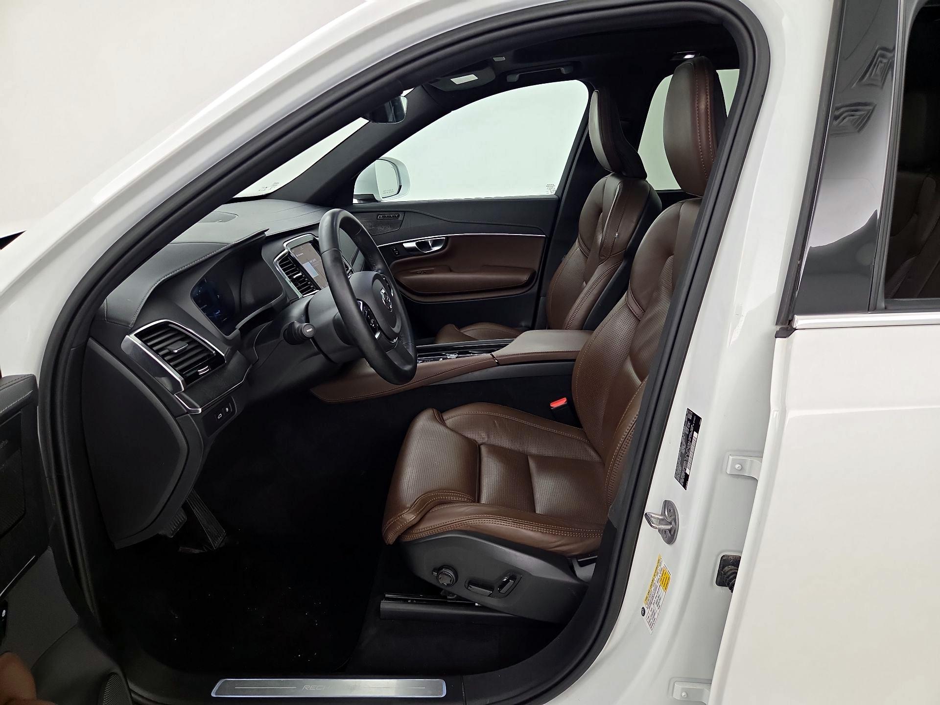 Thumbnail: 2023 Volvo XC90 - 11