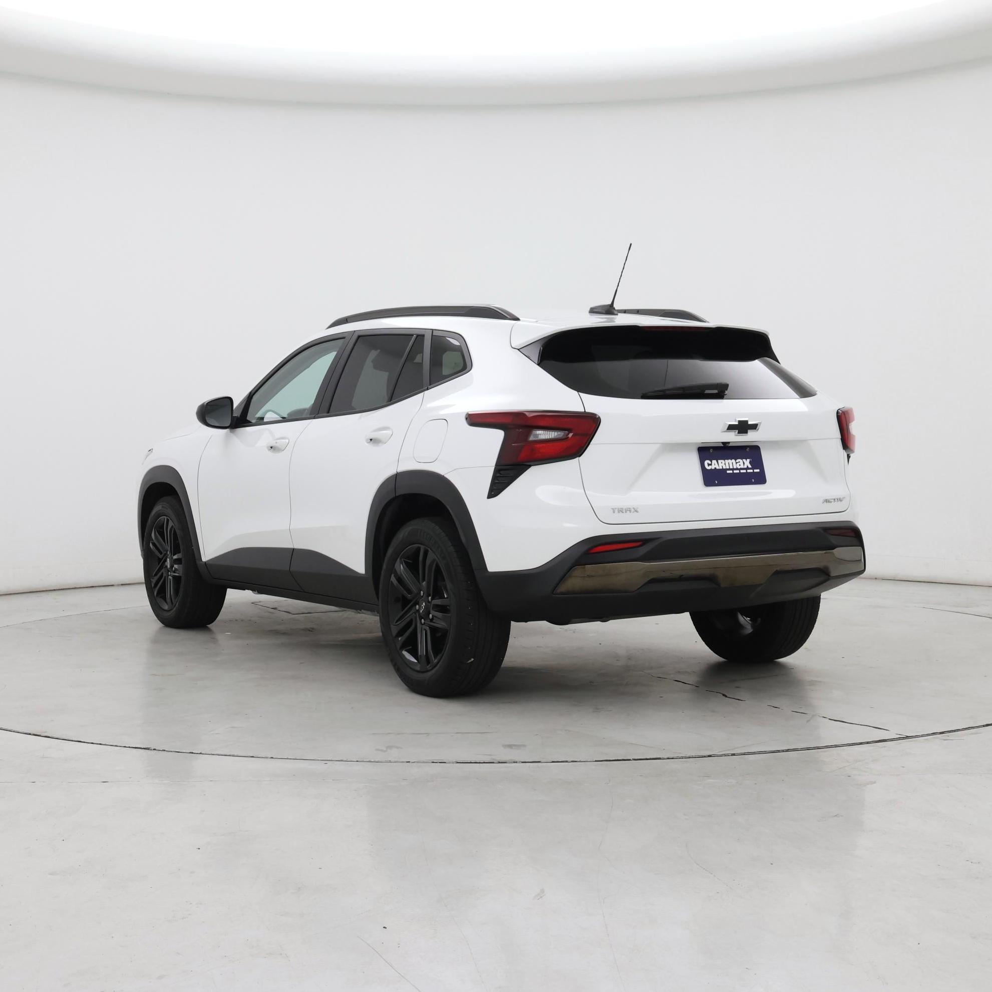 Thumbnail: 2024 Chevrolet Trax - 2