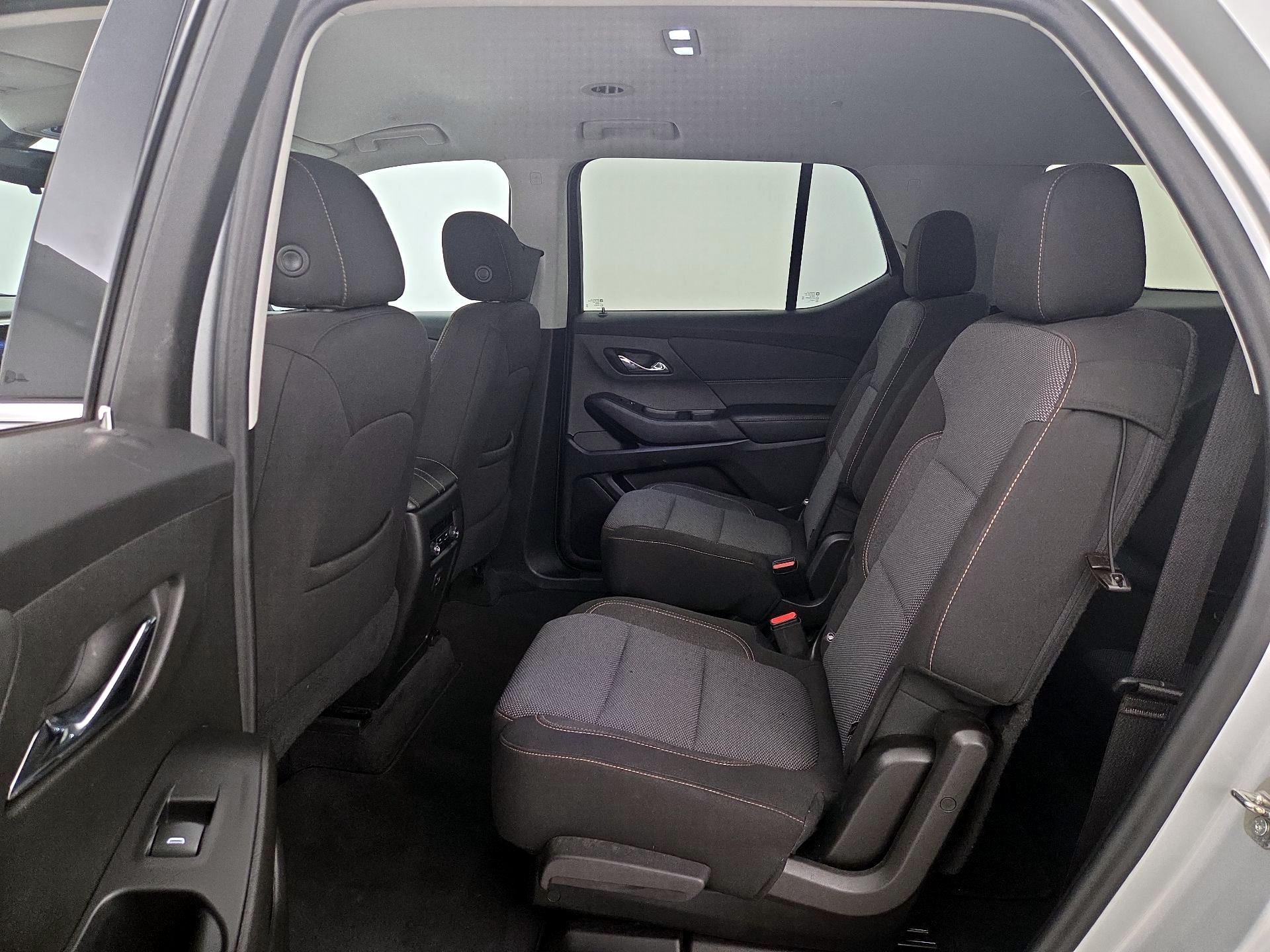 Thumbnail: 2021 Chevrolet Traverse - 19