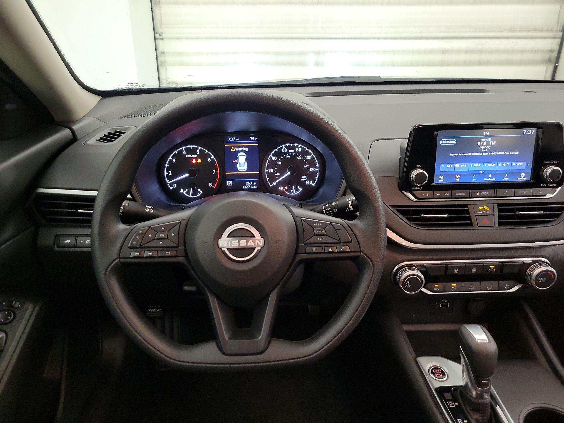 Thumbnail: 2024 Nissan Altima - 10