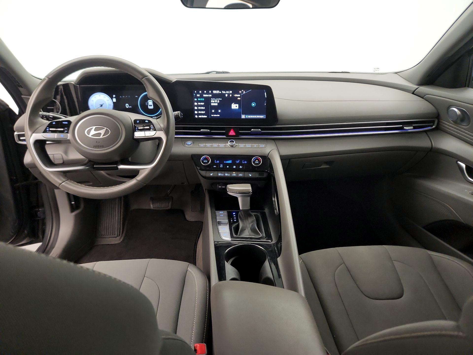 Thumbnail: 2024 Hyundai Elantra - 9