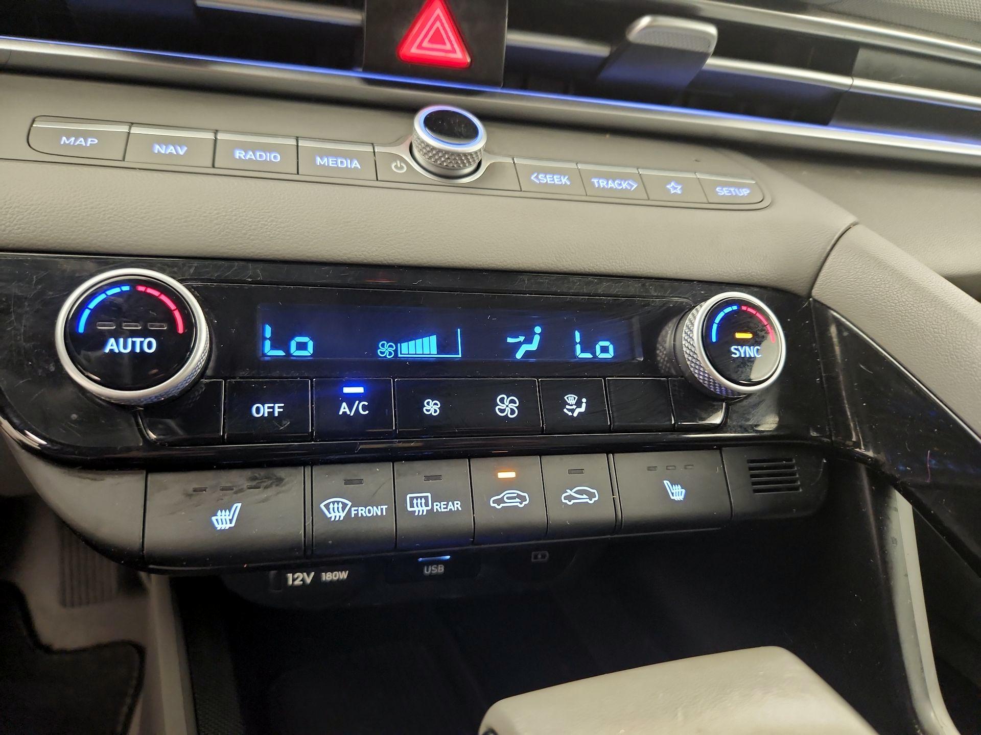 Thumbnail: 2024 Hyundai Elantra - 16