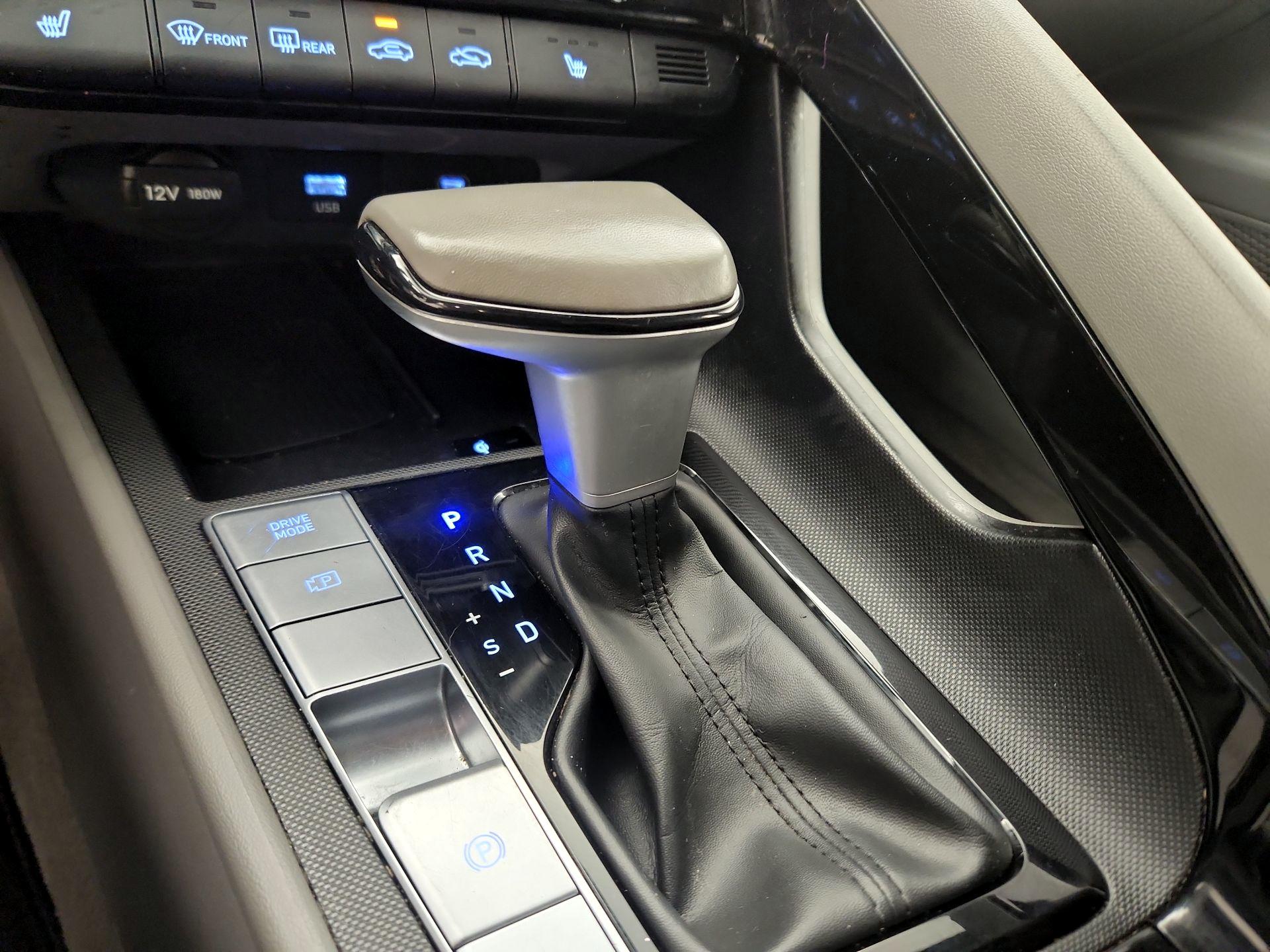 Thumbnail: 2024 Hyundai Elantra - 17