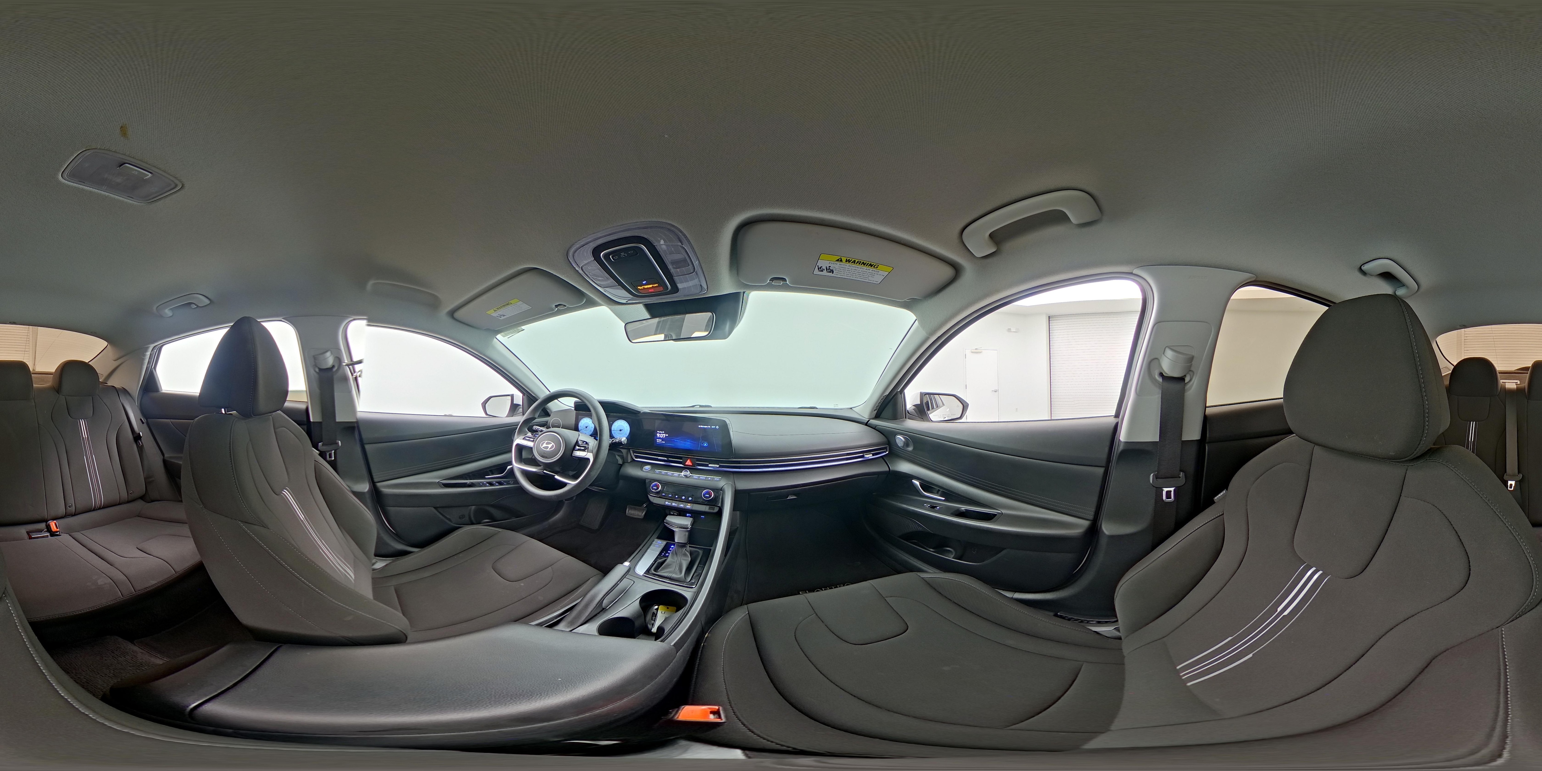 2024 Hyundai Elantra SEL - Photo 24