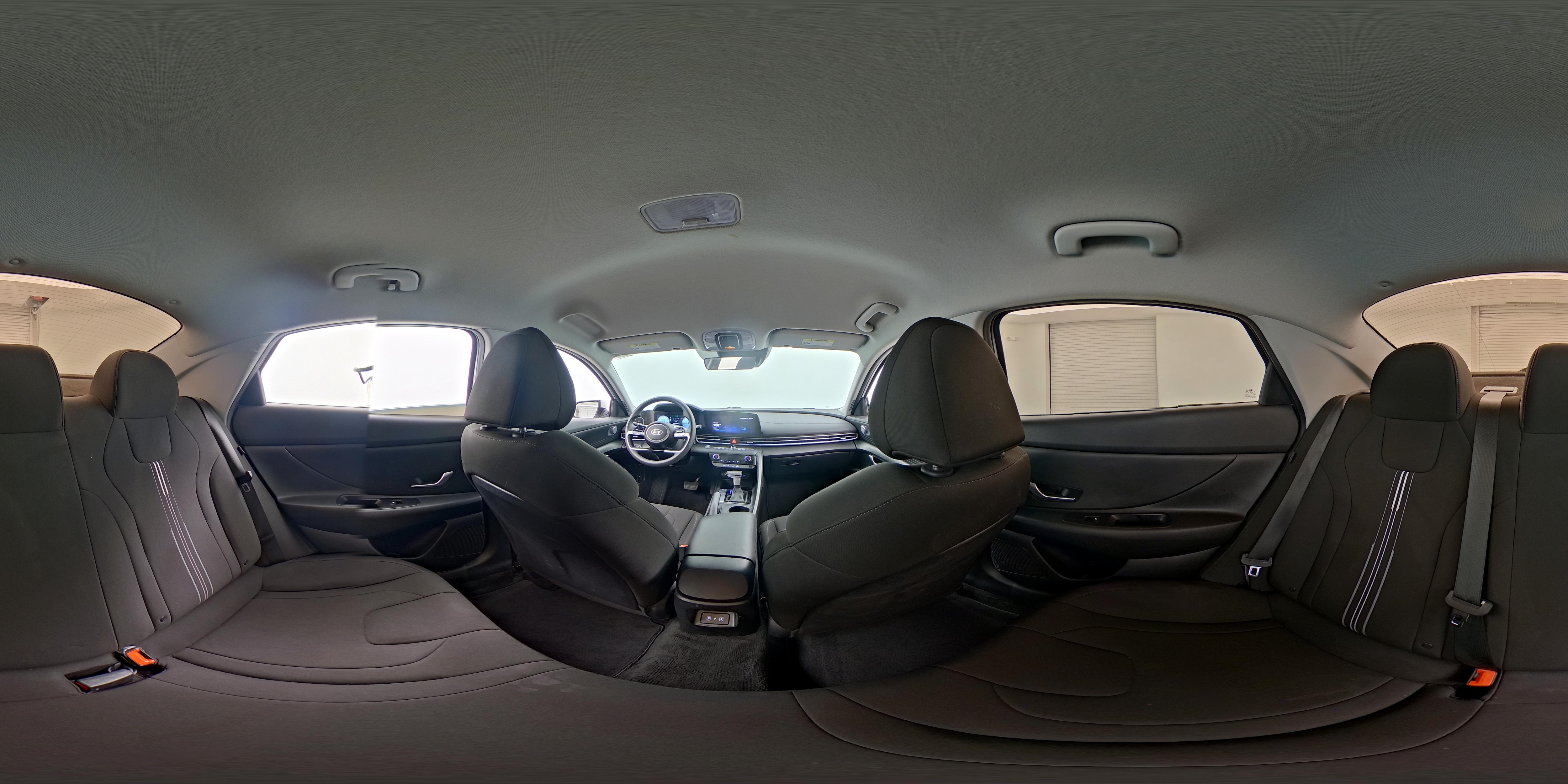2024 Hyundai Elantra SEL - Photo 25