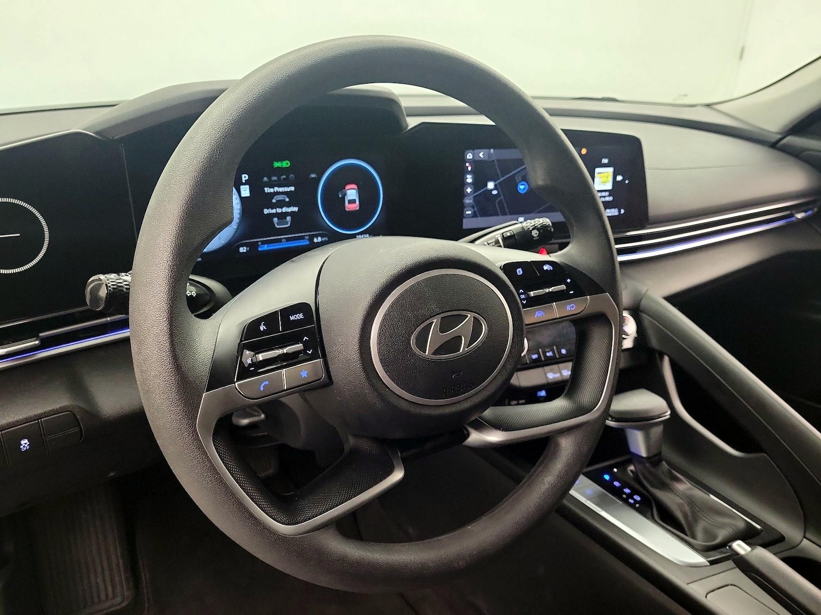 2024 Hyundai Elantra SEL - Photo 10