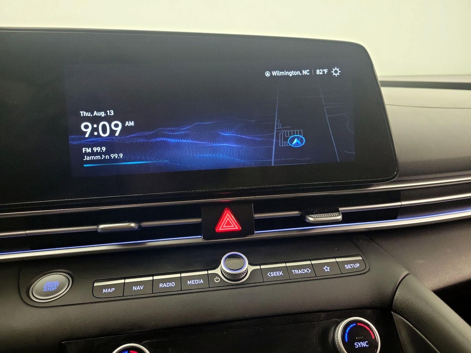 2024 Hyundai Elantra SEL - Photo 16