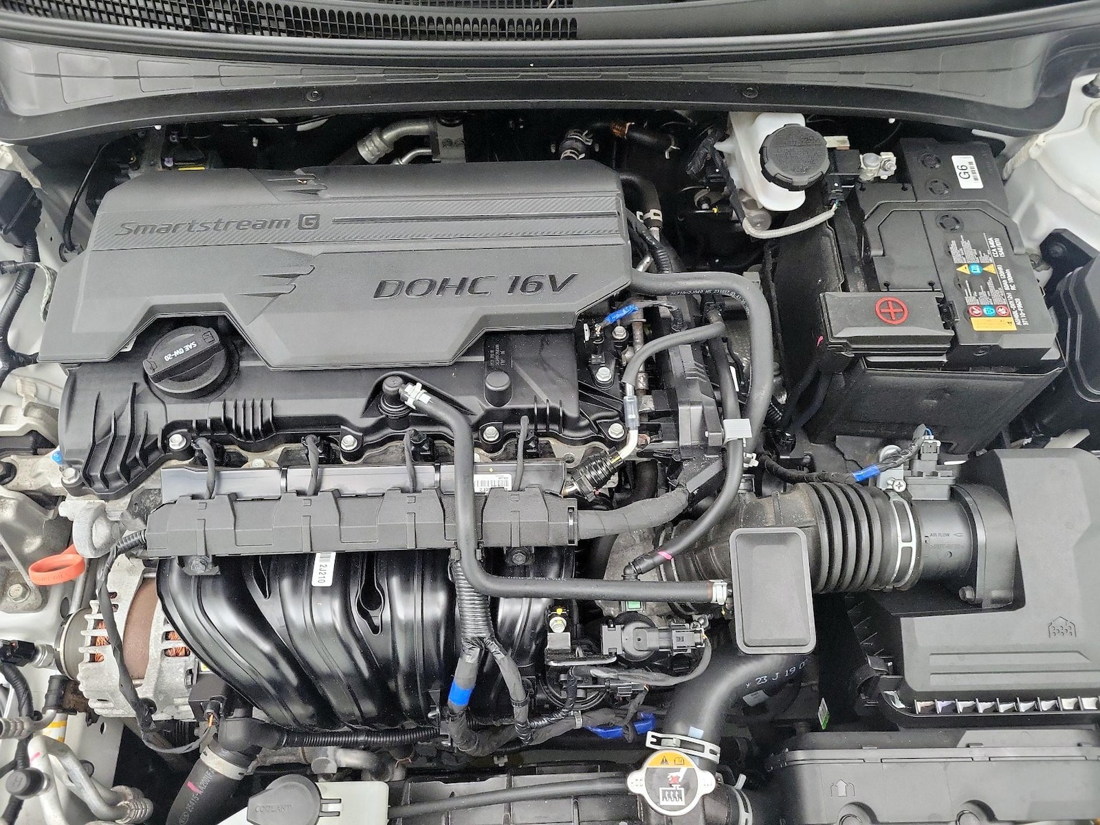 2024 Hyundai Elantra SEL - Photo 22