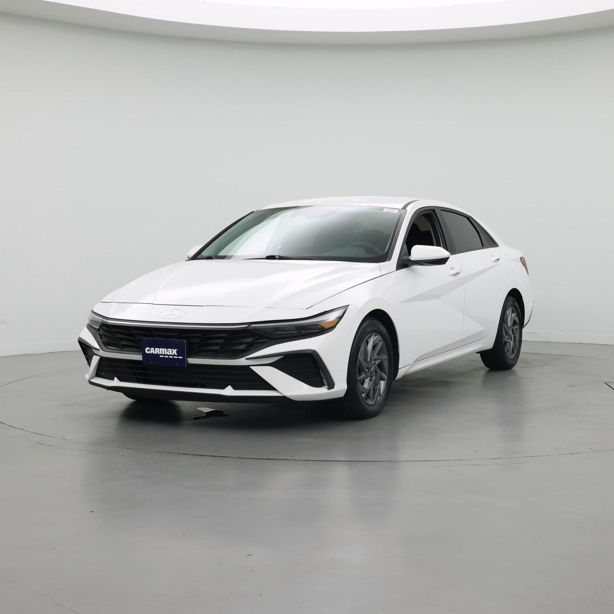 Thumbnail: 2024 Hyundai Elantra - 4