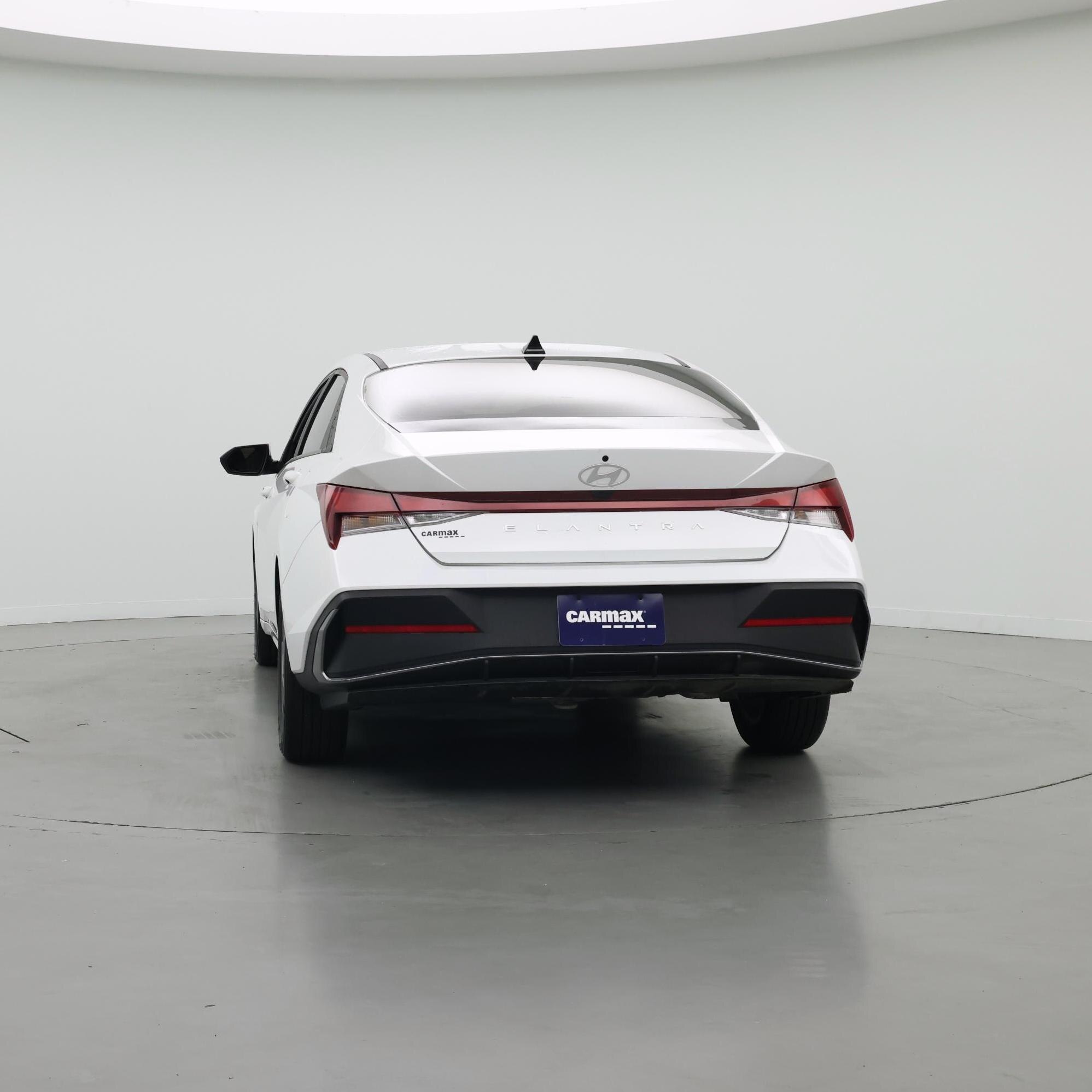 Thumbnail: 2024 Hyundai Elantra - 6