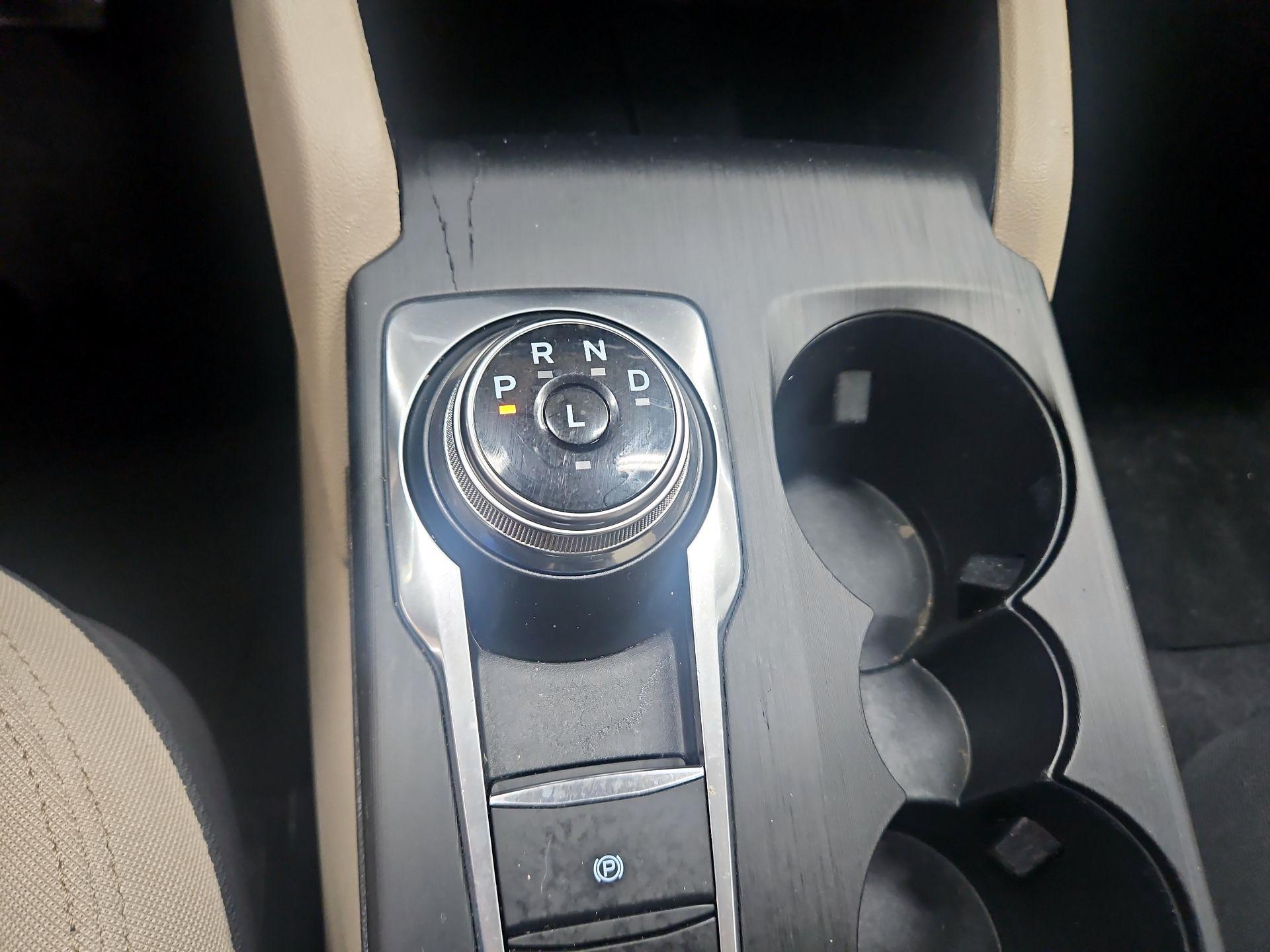 Thumbnail: 2021 Ford Escape - 17