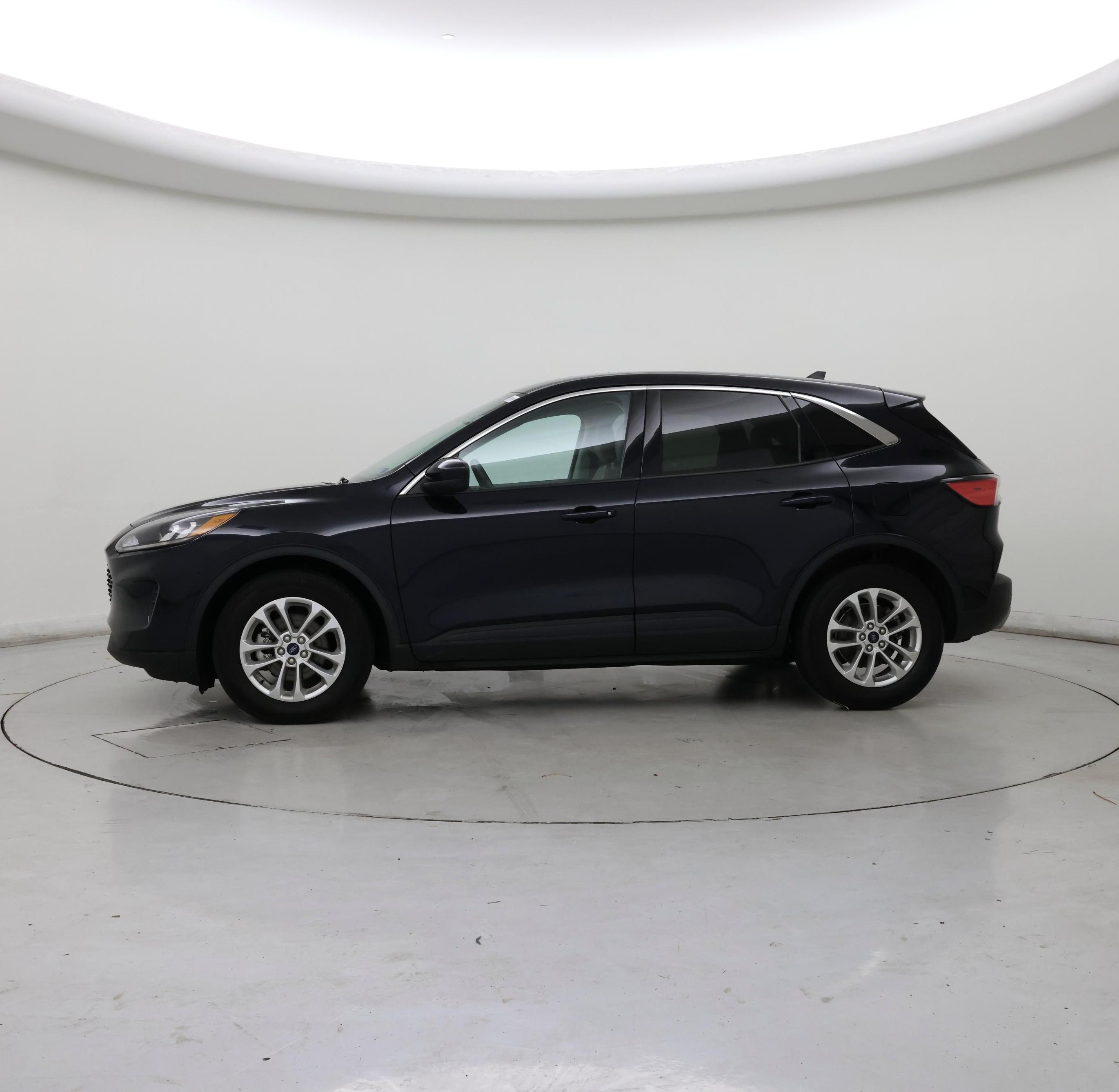 Thumbnail: 2021 Ford Escape - 3