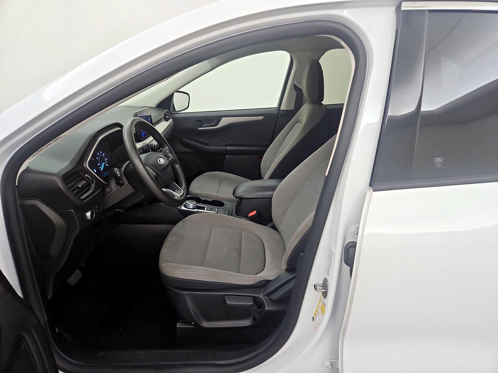 Thumbnail: 2022 Ford Escape - 11
