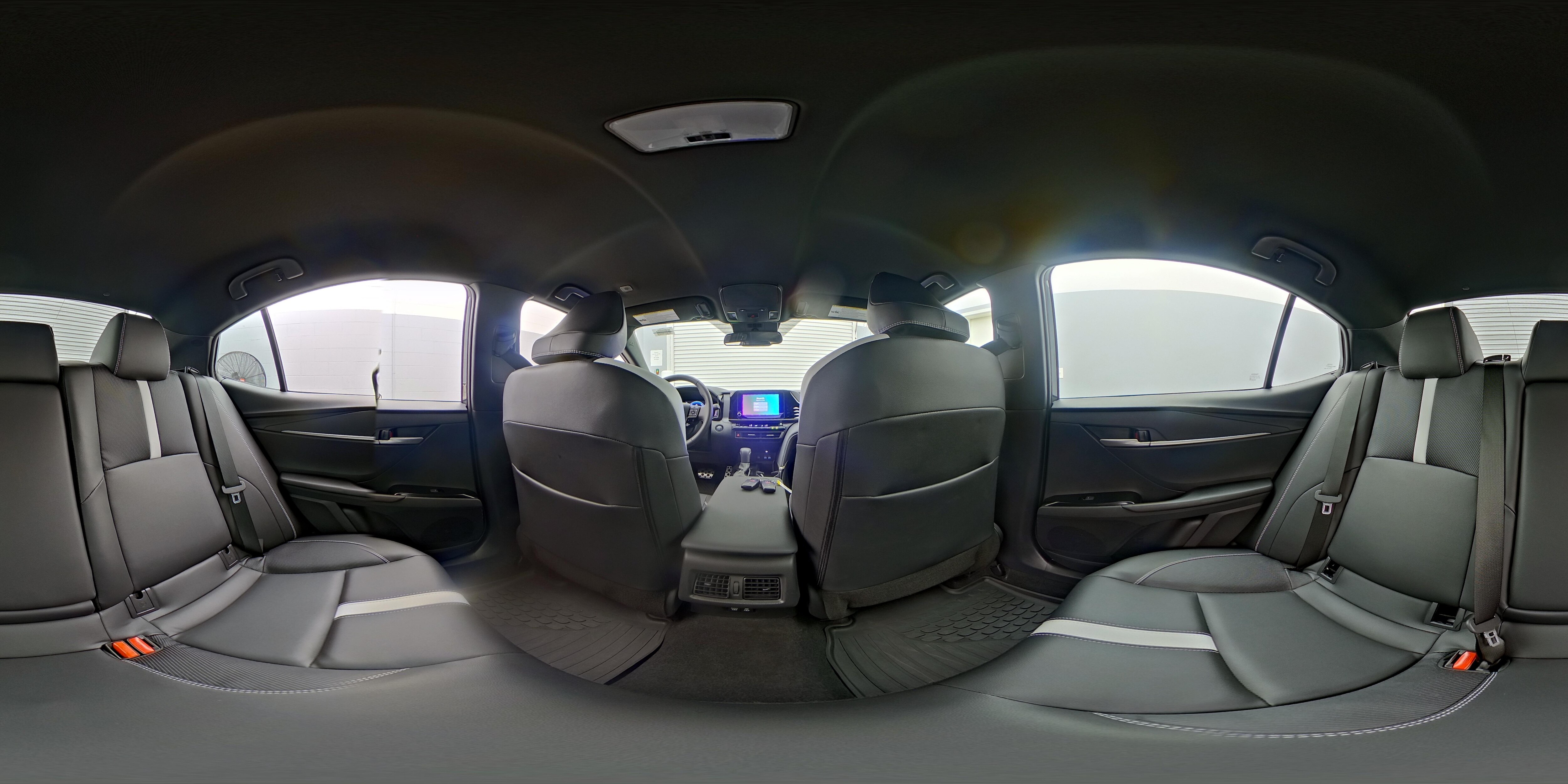 2026 Toyota Camry SE - Photo 25
