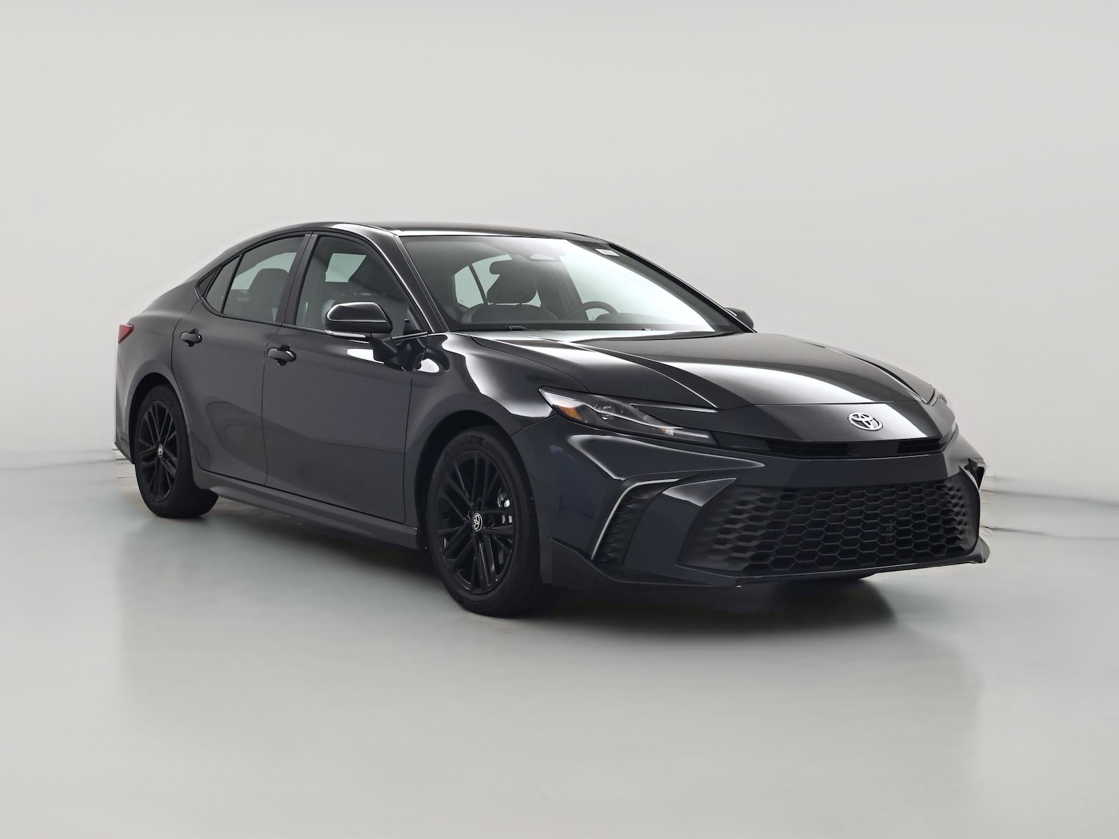 2026 Toyota Camry SE - Photo 1