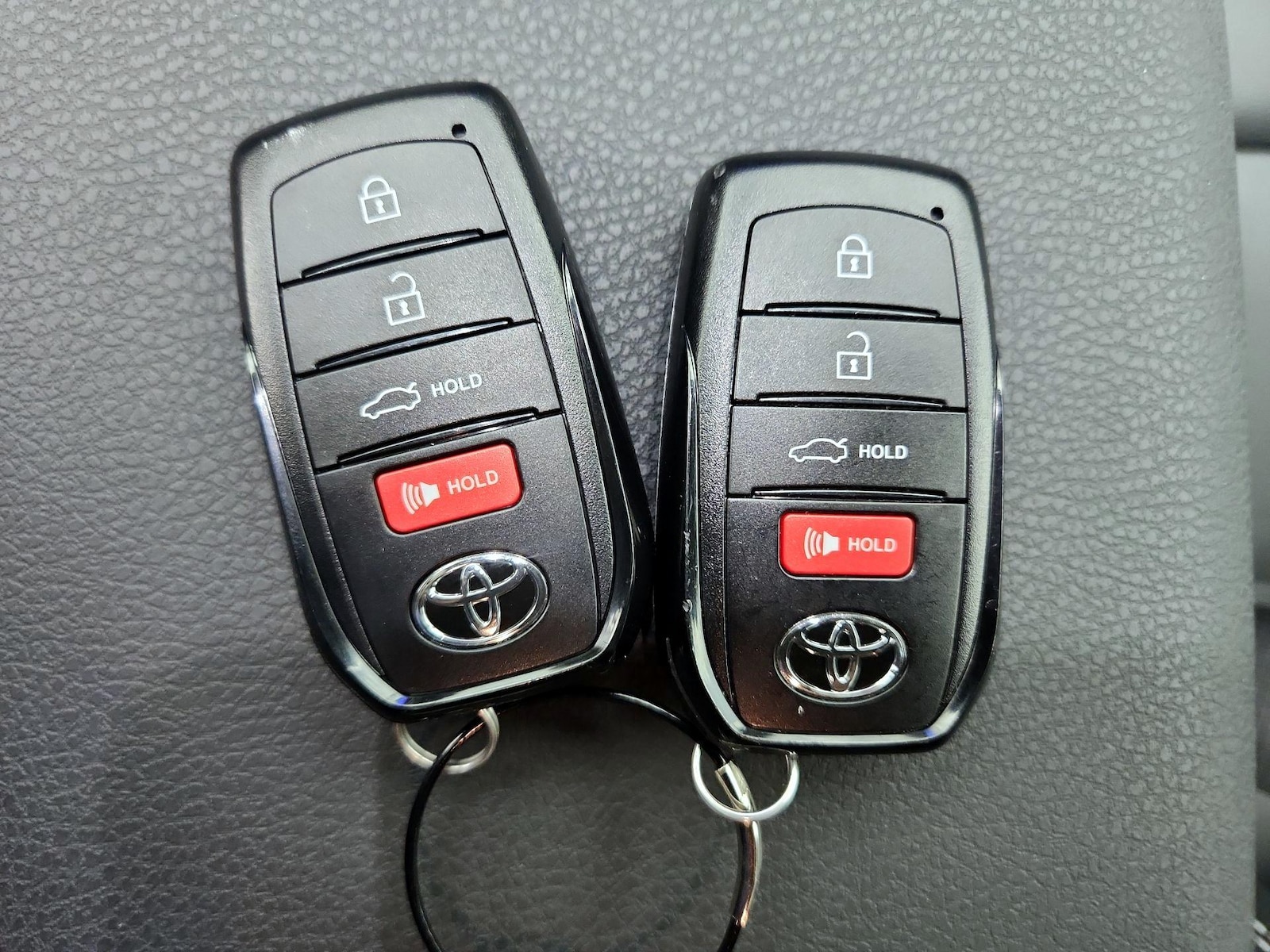 2026 Toyota Camry SE - Photo 23