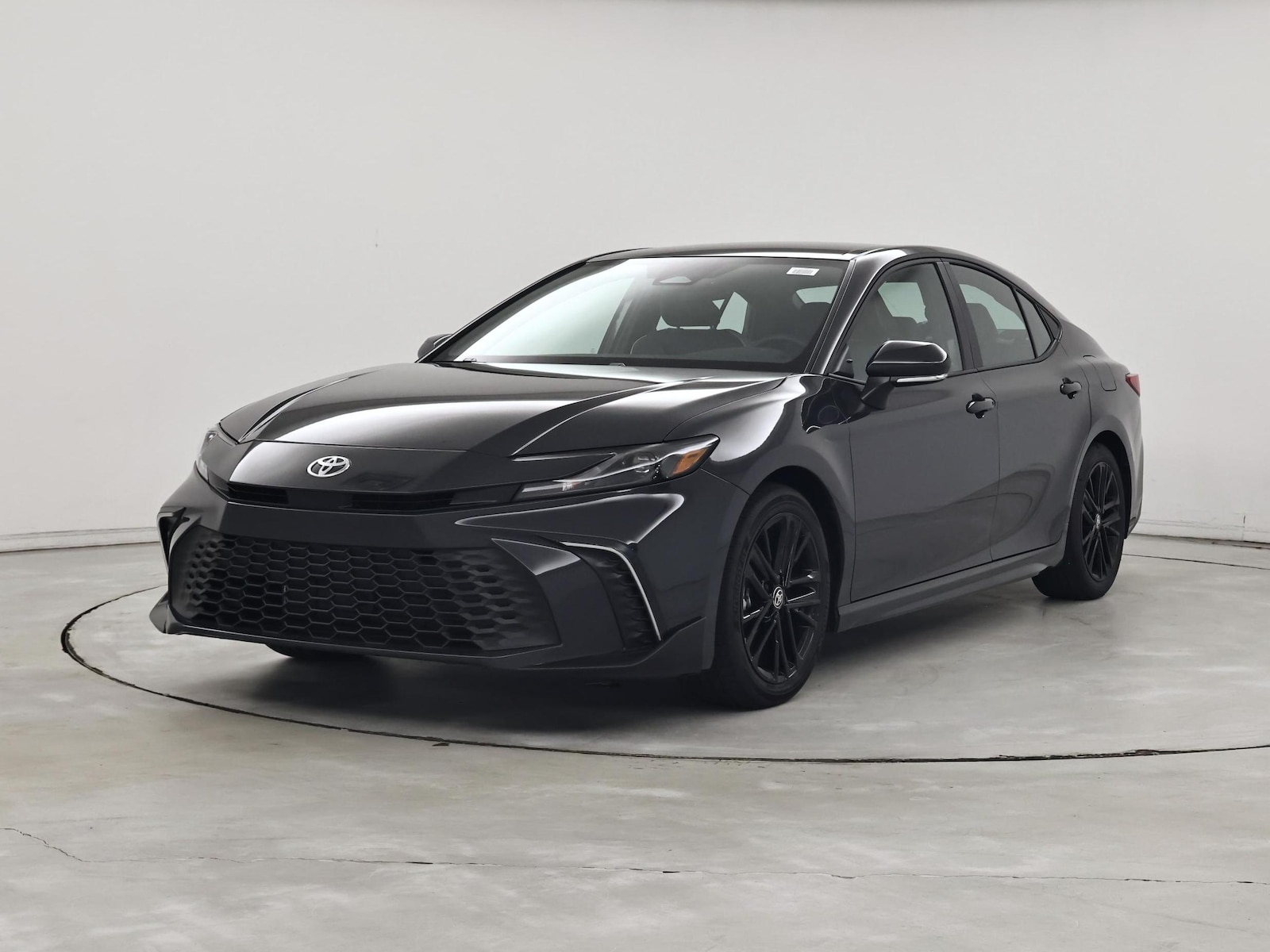 2026 Toyota Camry SE - Photo 5
