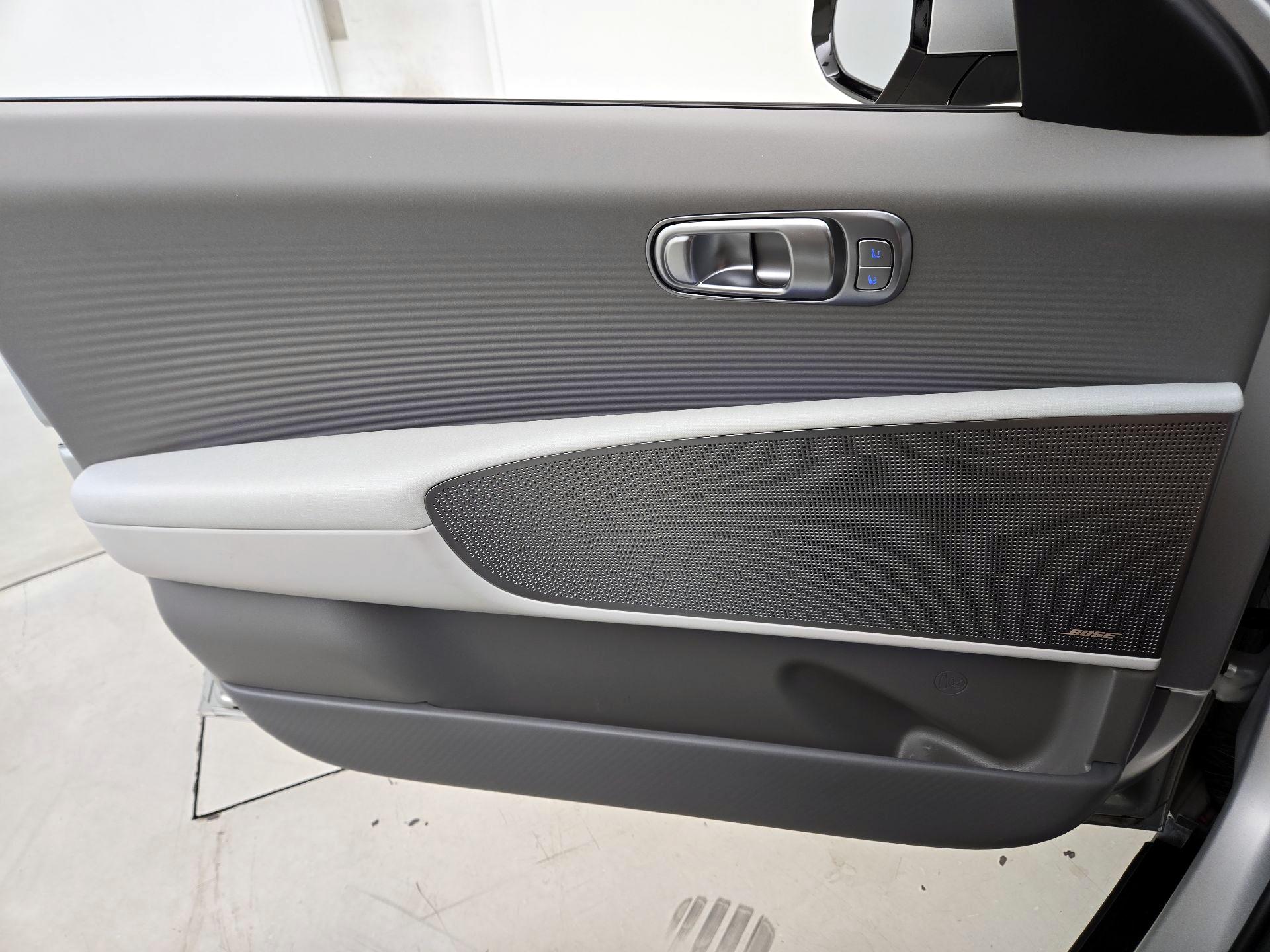 Thumbnail: 2025 Hyundai Ioniq 6 - 12
