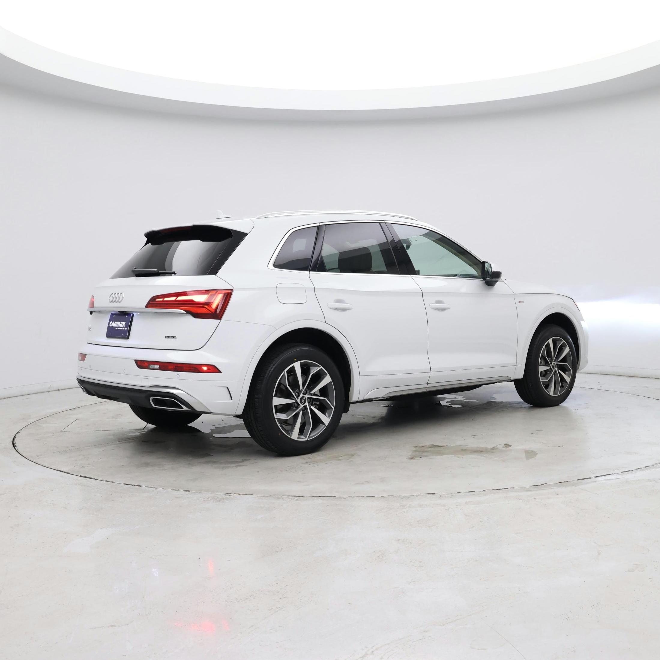 Thumbnail: 2024 Audi Q5 - 6
