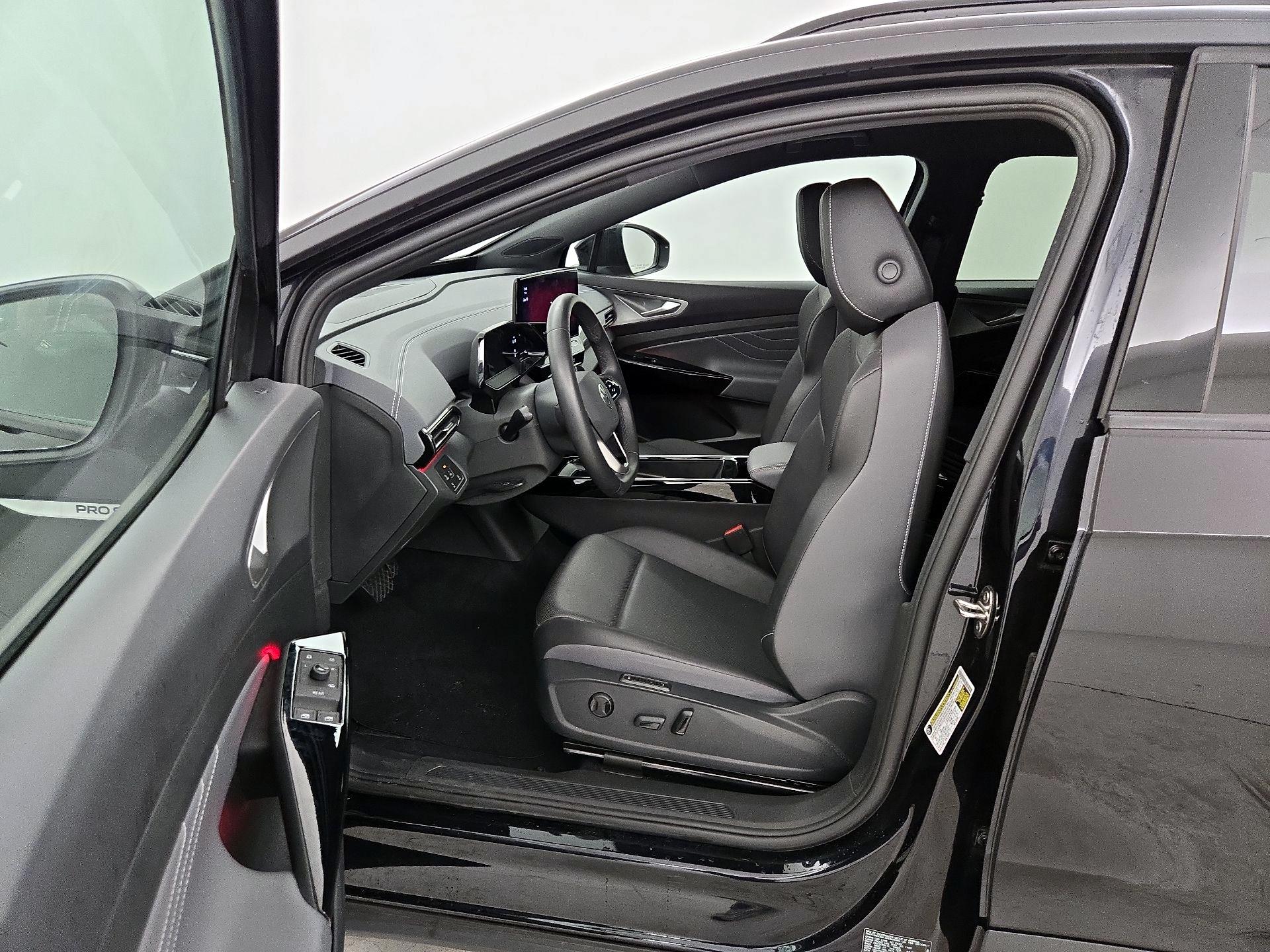 Thumbnail: 2023 Volkswagen ID.4 - 11