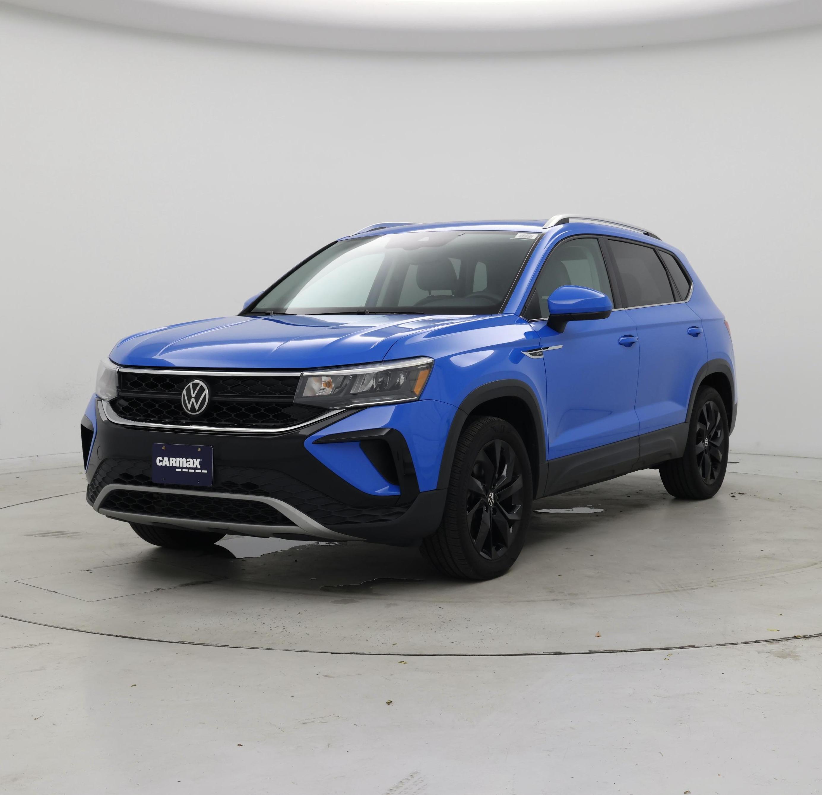 Thumbnail: 2023 Volkswagen Taos - 4