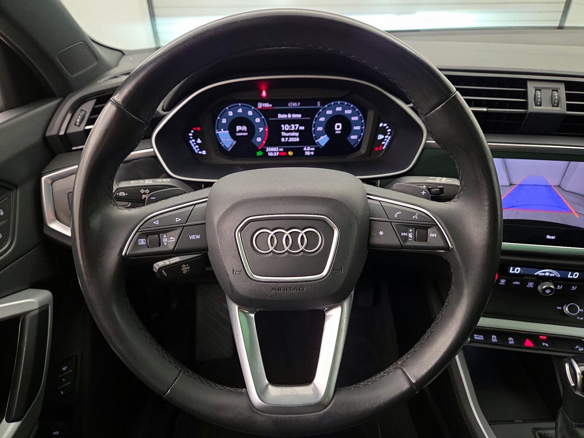 Thumbnail: 2023 Audi Q3 - 10