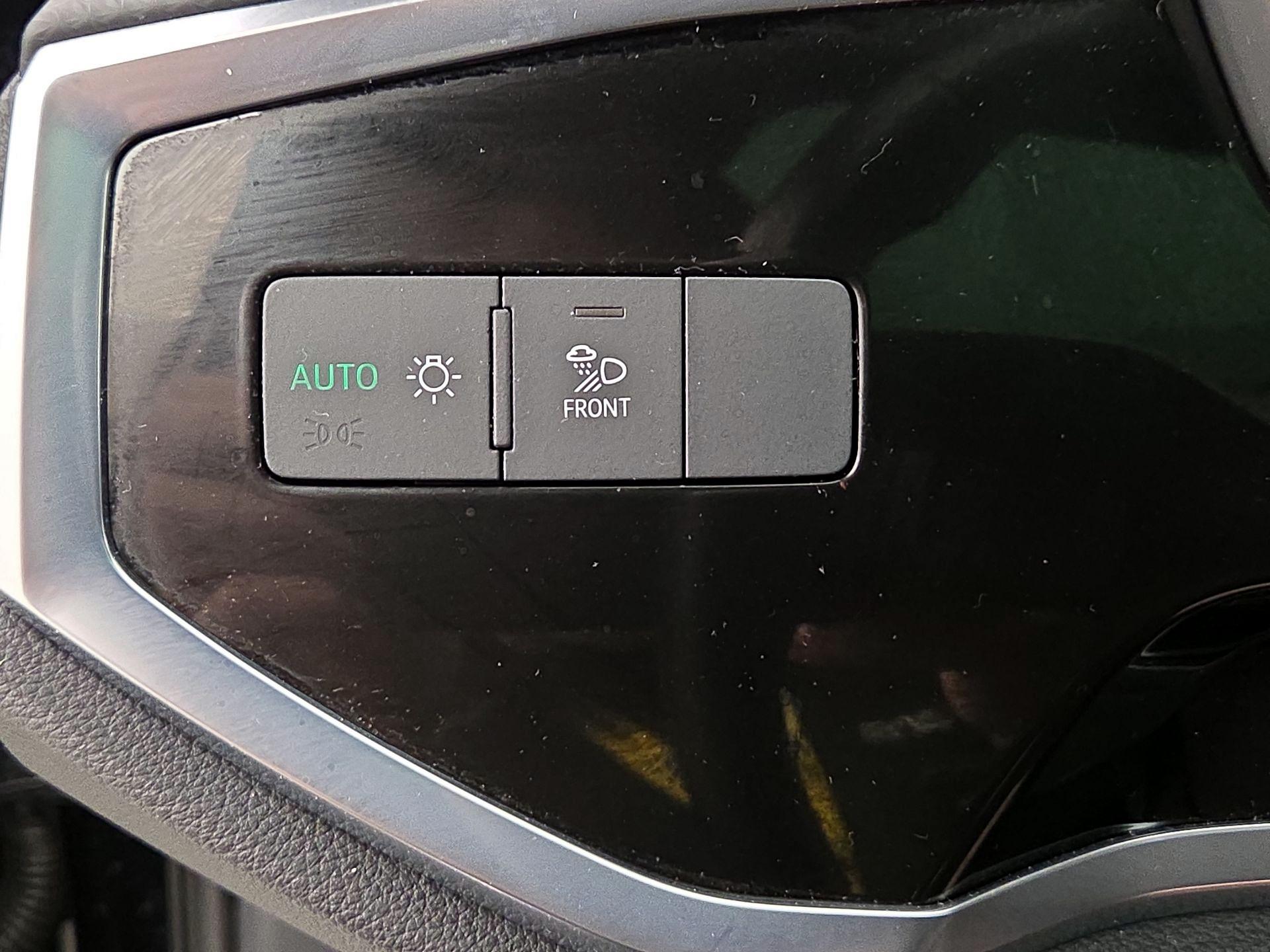 Thumbnail: 2023 Audi Q3 - 13