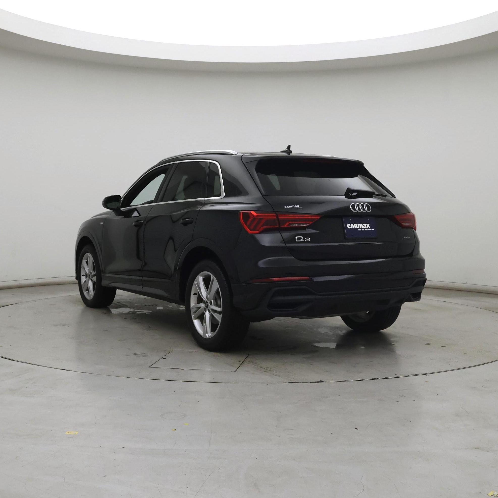 Thumbnail: 2023 Audi Q3 - 2