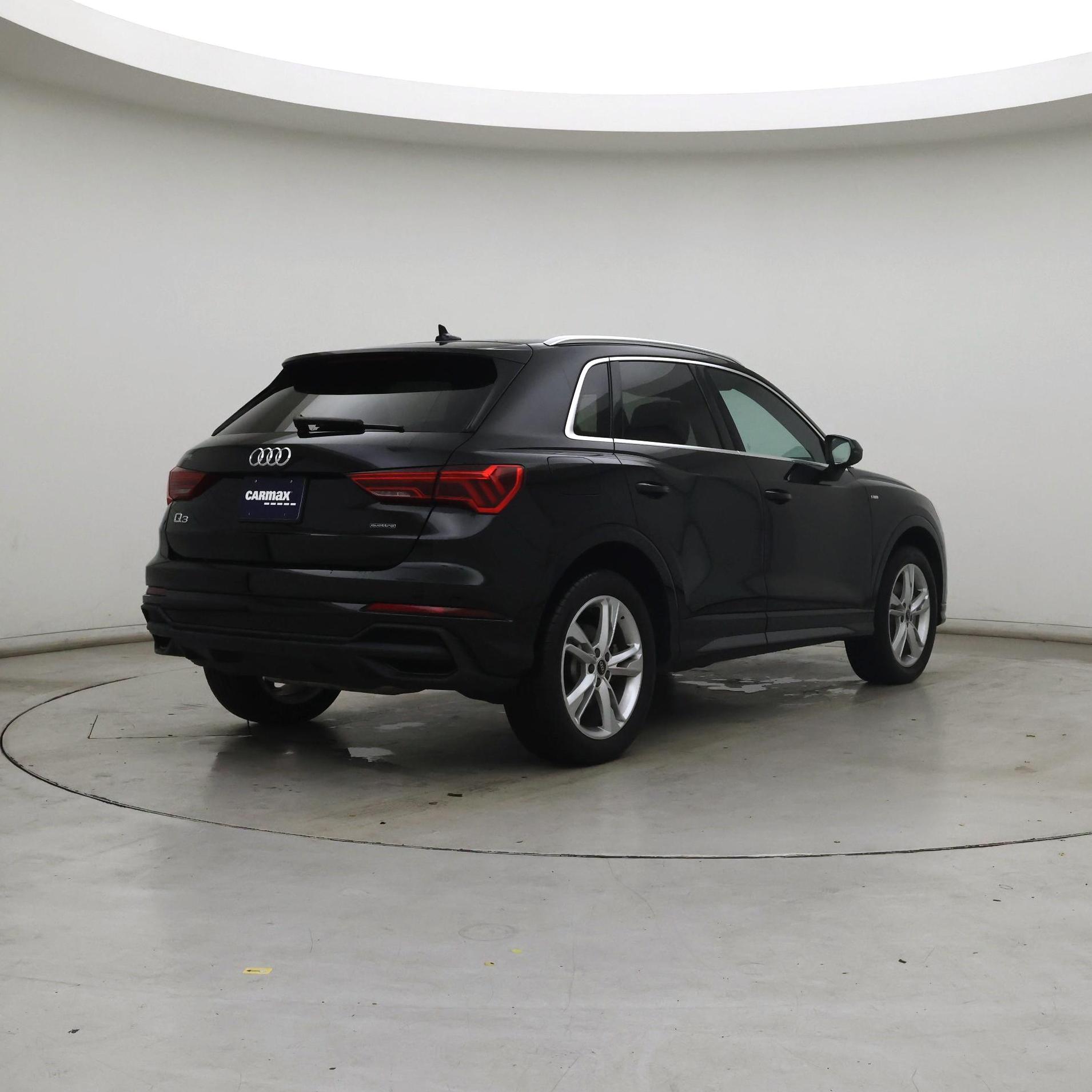 Thumbnail: 2023 Audi Q3 - 8