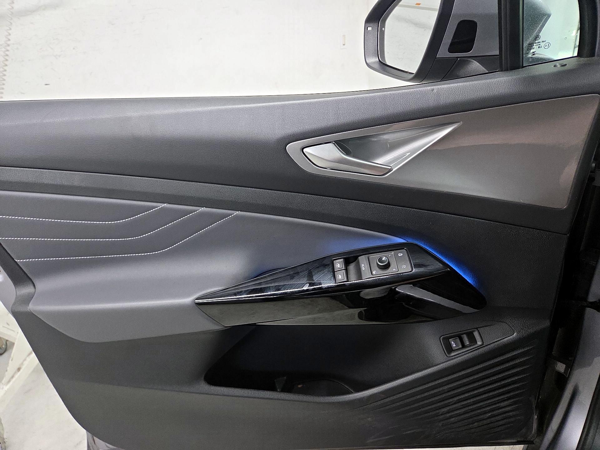 Thumbnail: 2023 Volkswagen ID.4 - 12