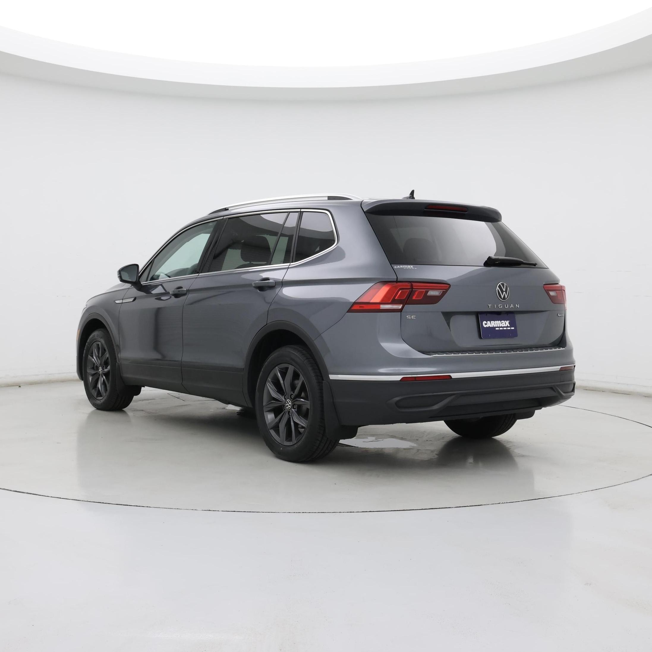Thumbnail: 2024 Volkswagen Tiguan - 2