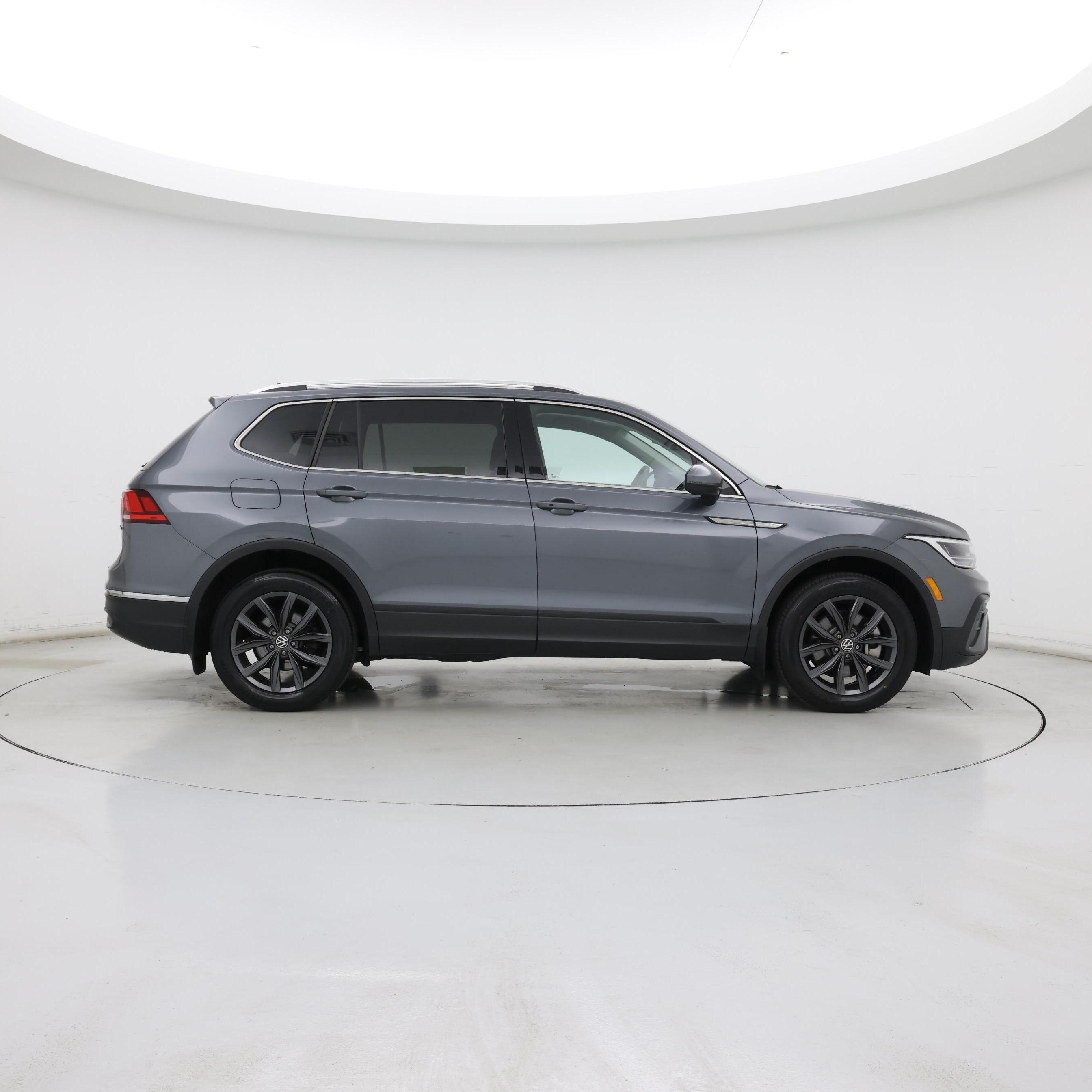 Thumbnail: 2024 Volkswagen Tiguan - 7